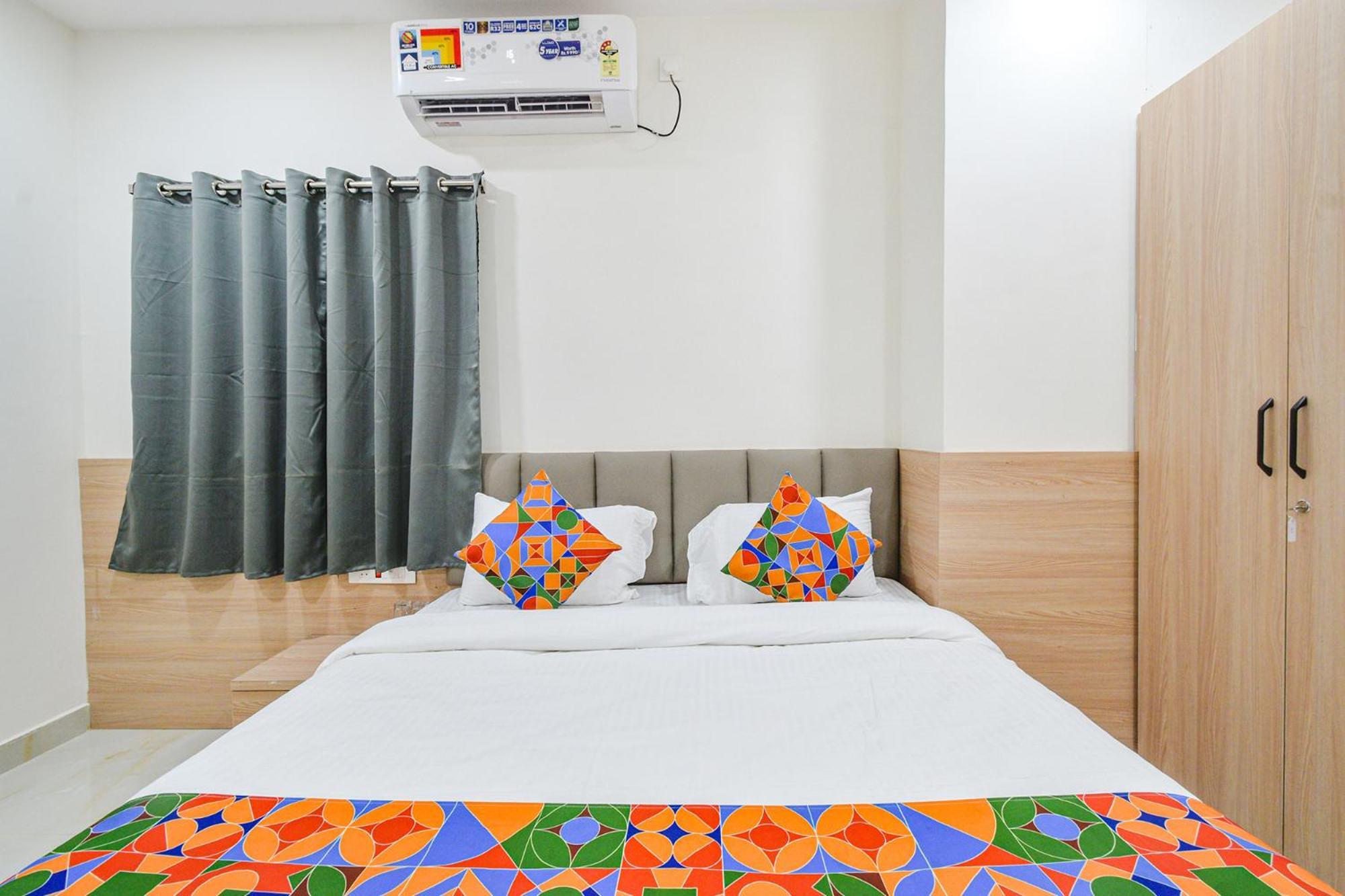 Hotel Fabhotel Narsingi 3*