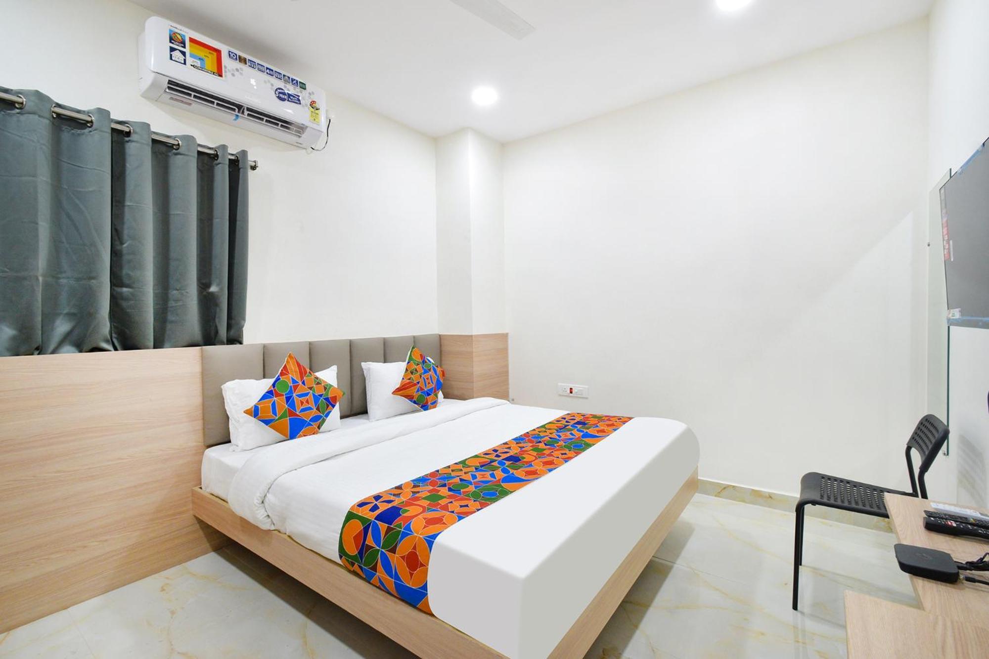 Fabhotel Narsingi Hotel 3*