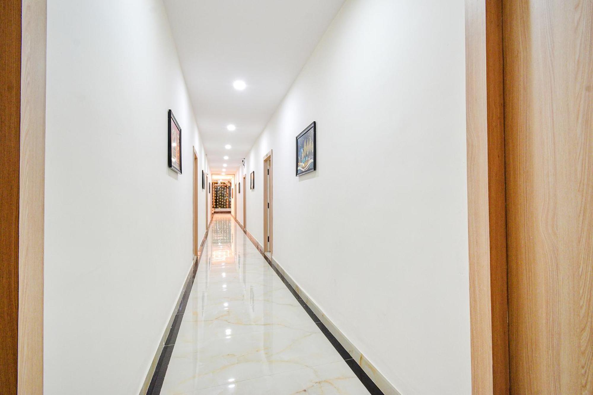 Fabhotel Narsingi 3*
