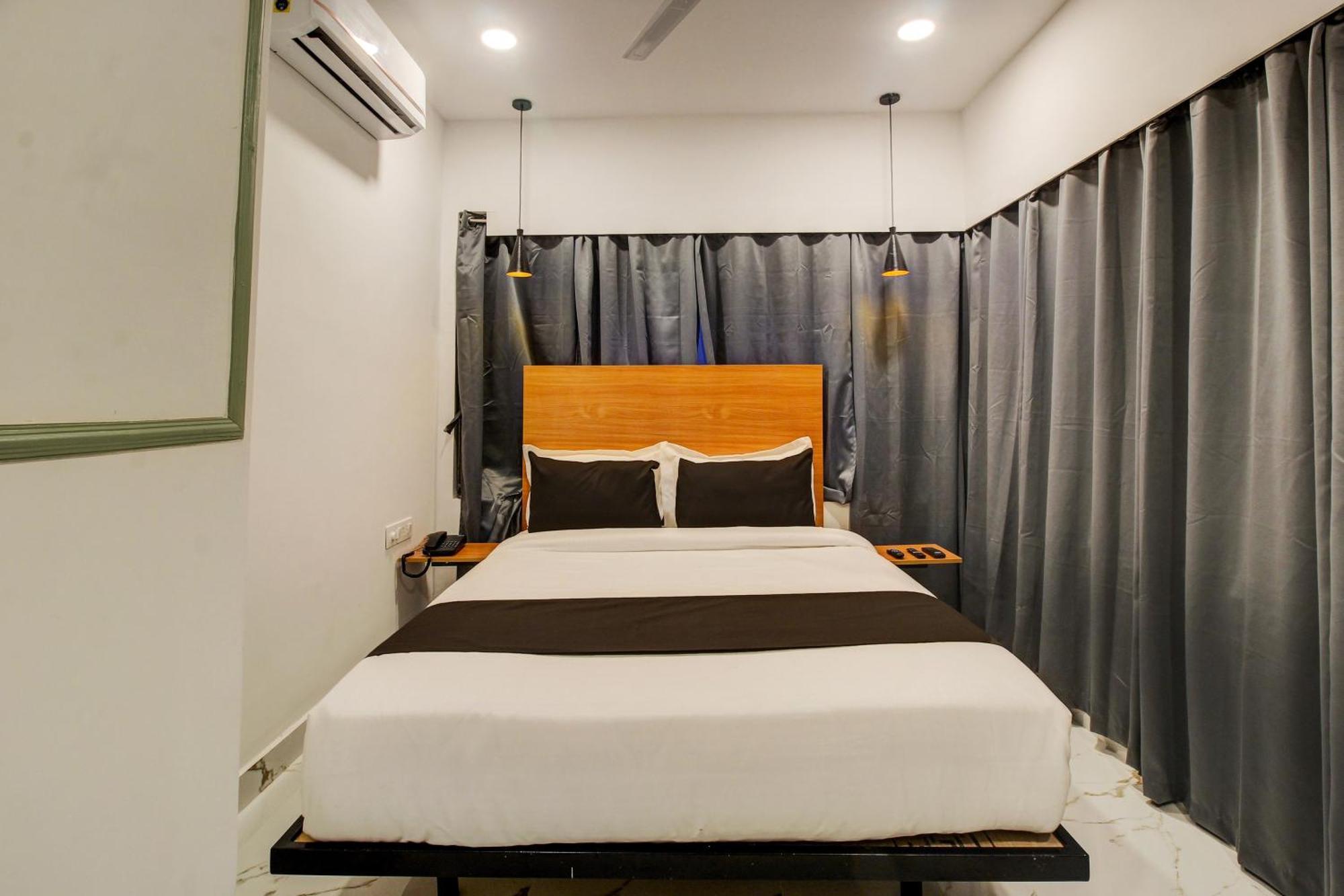 Hotel Super Townhouse Rcc Banjara Hills 2*