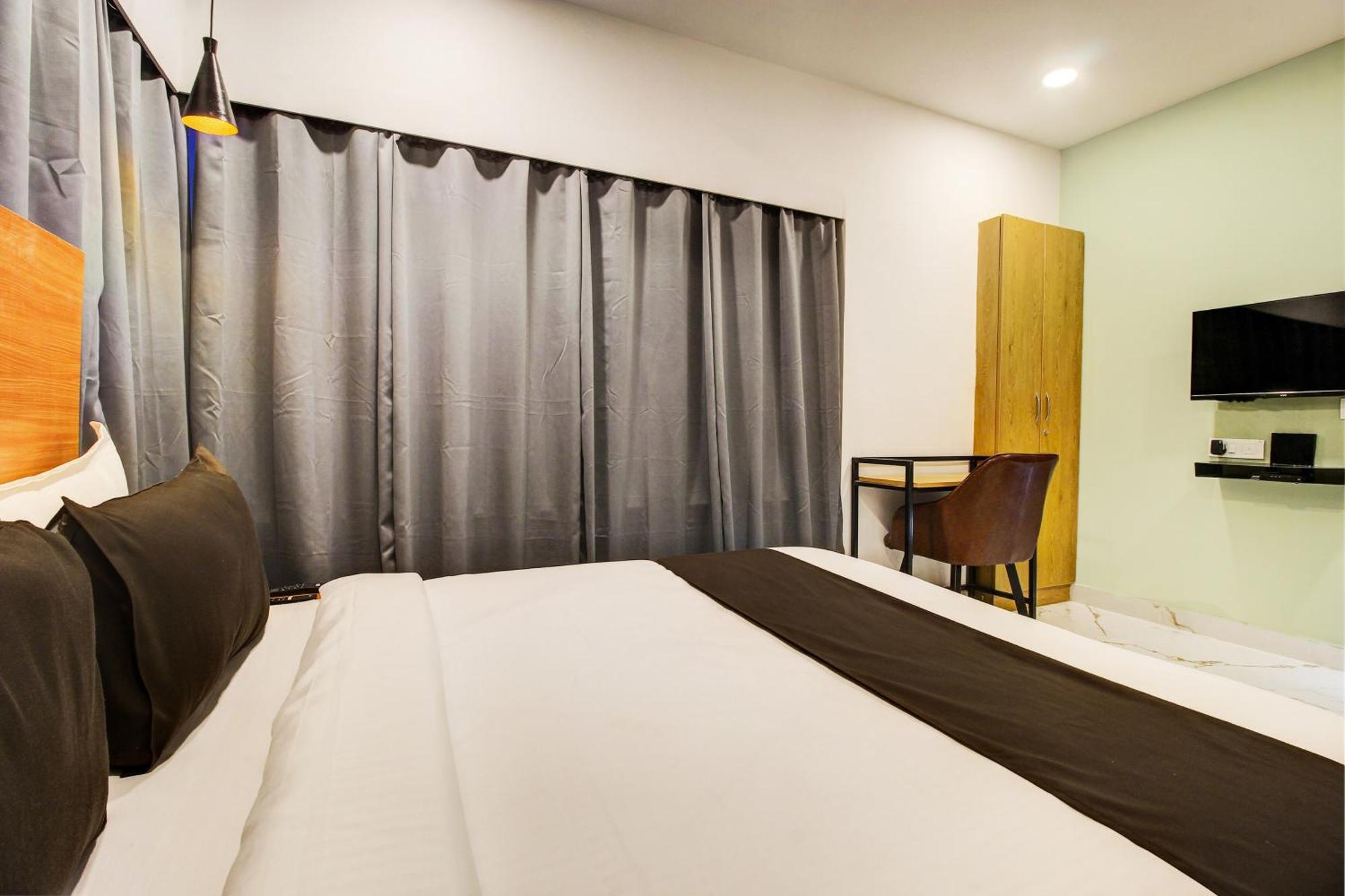 Hotel Super Townhouse Rcc Banjara Hills