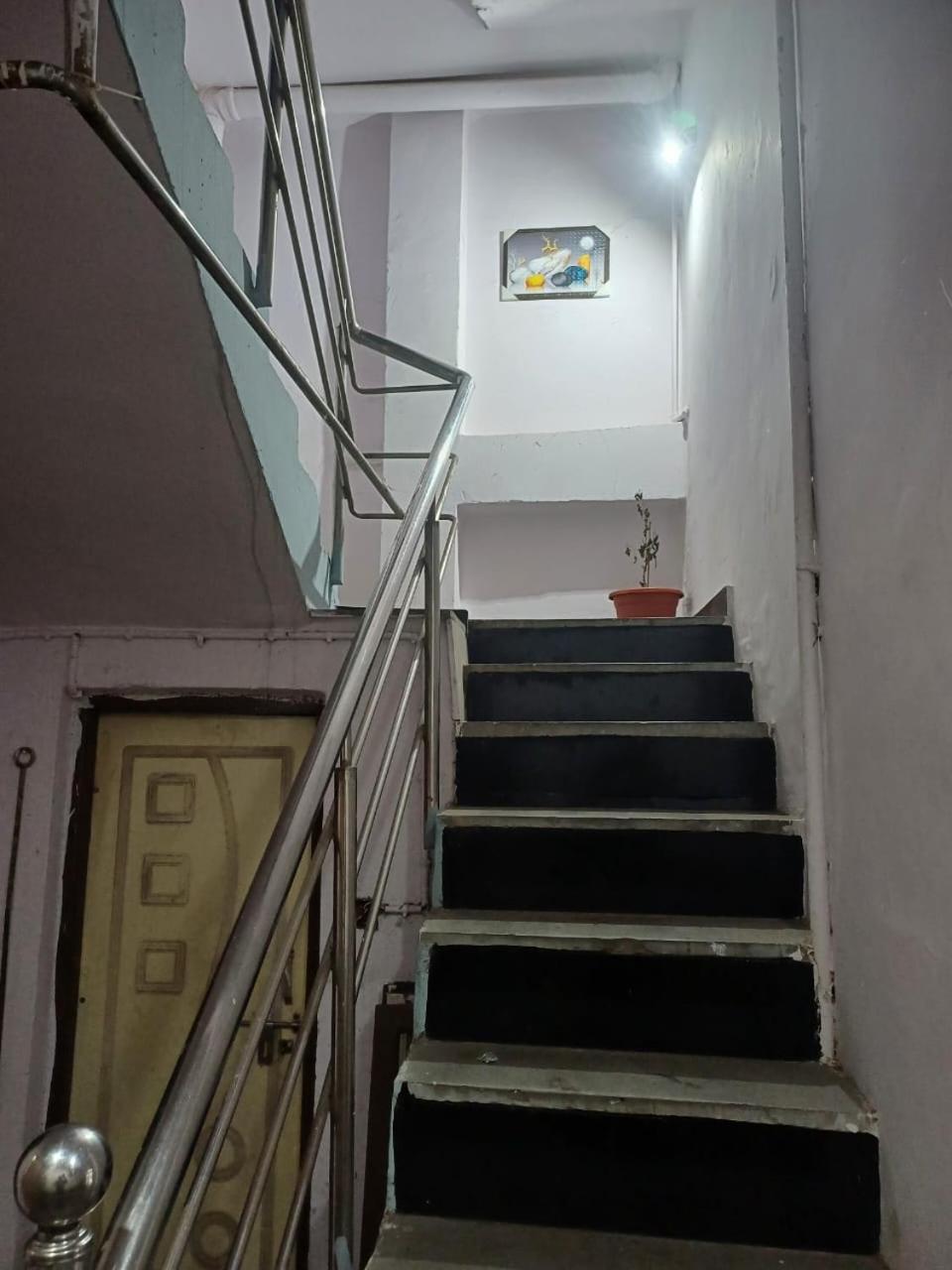 Apartment A K Home's 2bhk Flat *