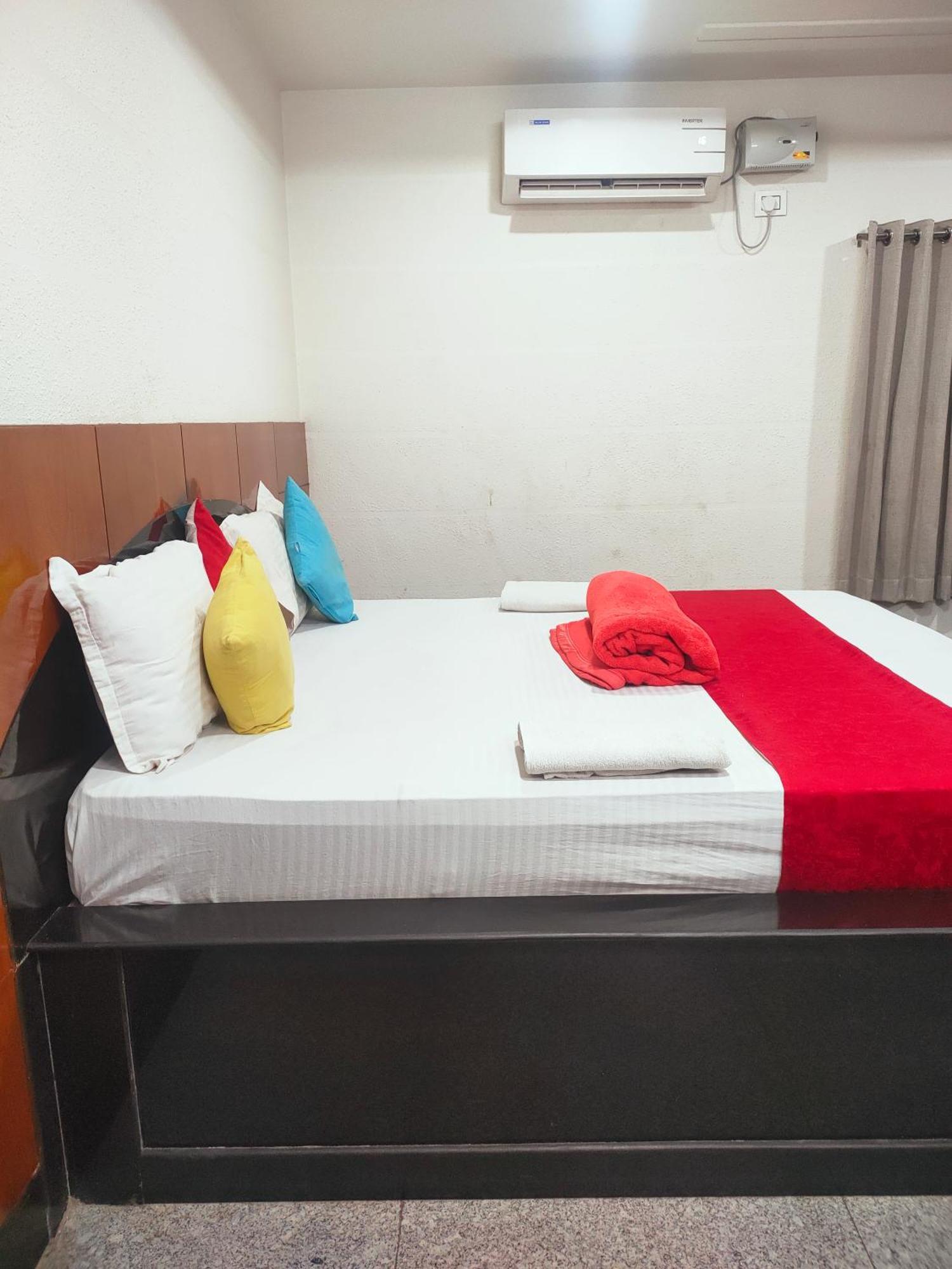 Hotel New Maruthi Inn, Lb Nagar 3*