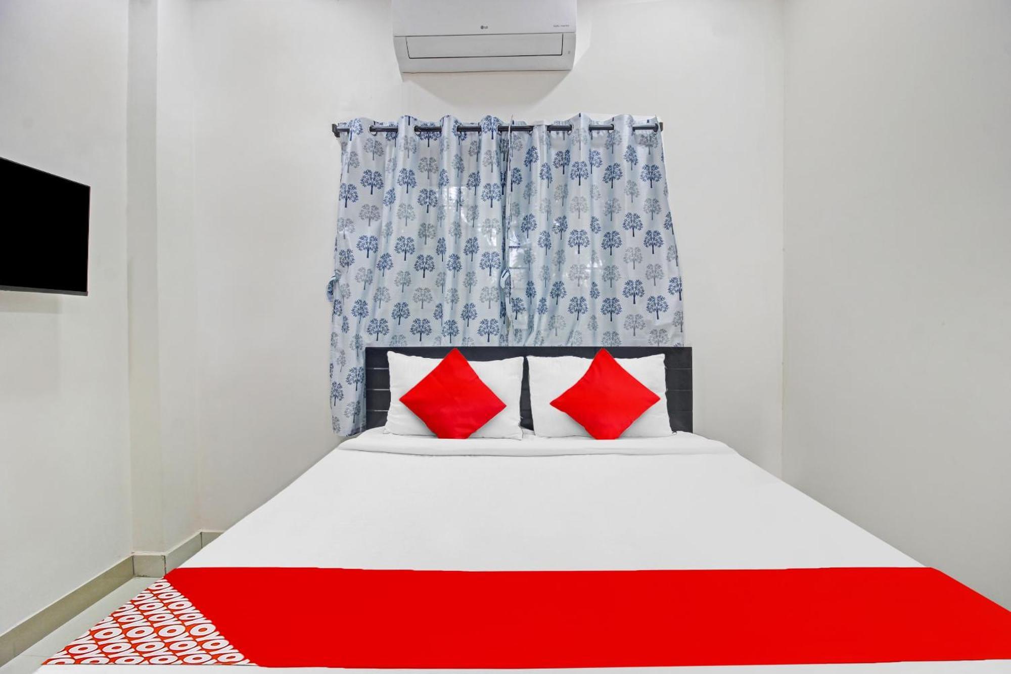 Hotel O Gvs Grand 3* Hyderabad