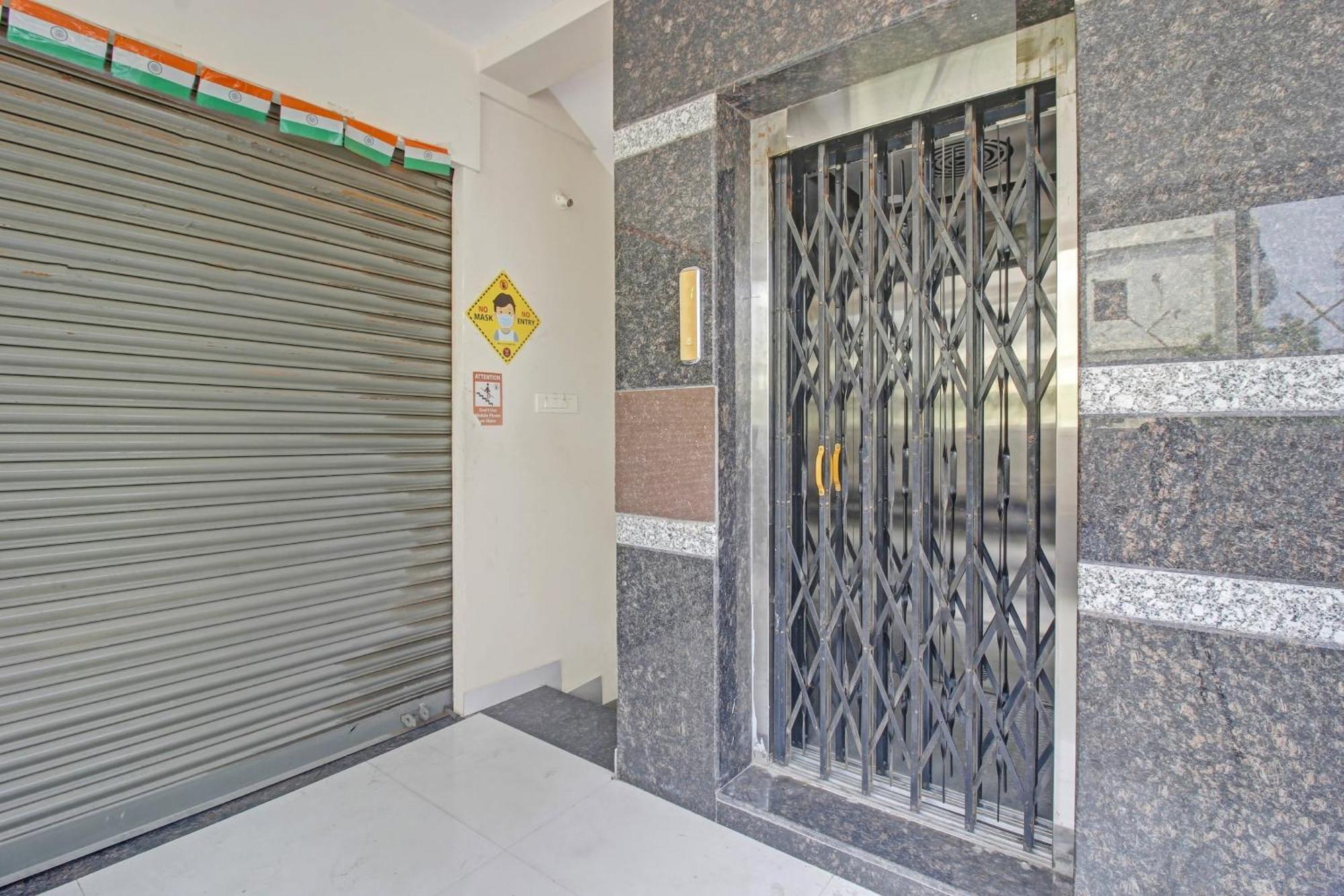Hotel O Gvs Grand