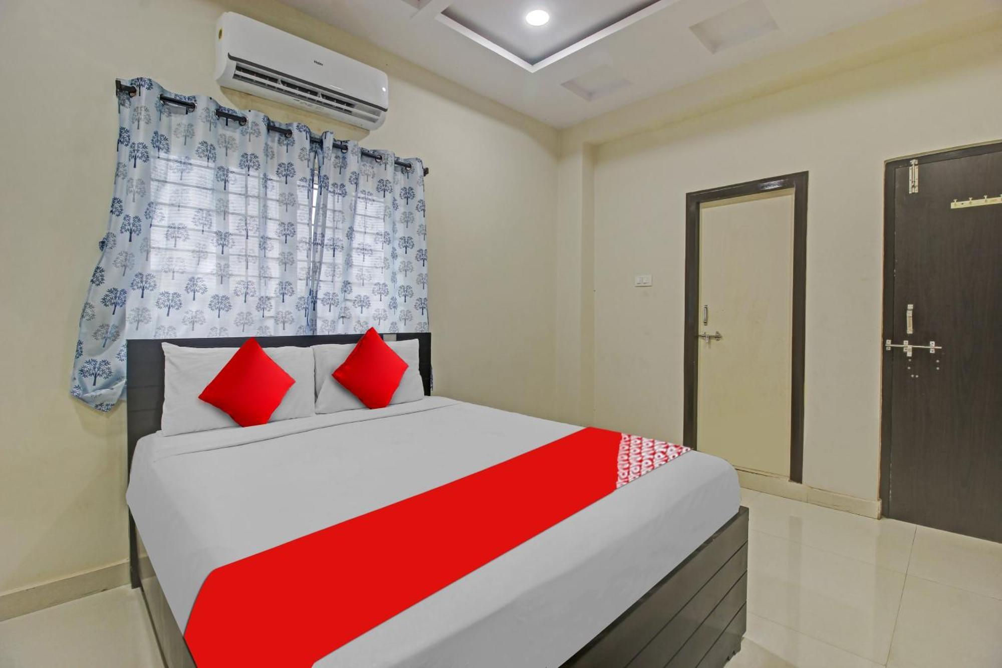 Hotel O Gvs Grand Hotel