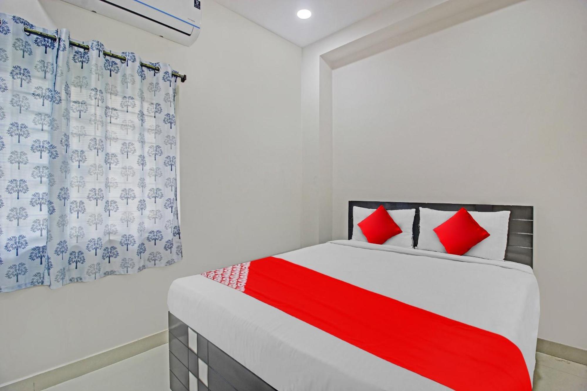 Hotel O Gvs Grand Hotel 3*
