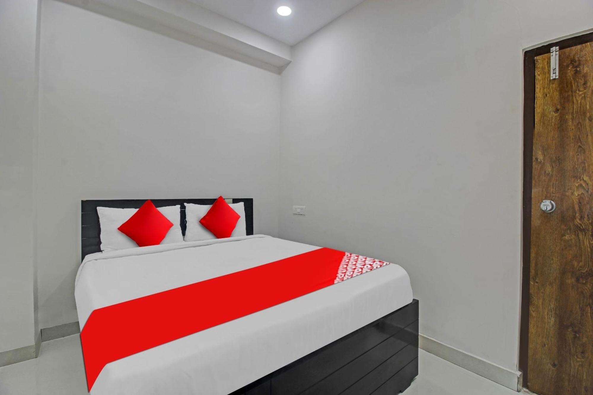Hotel O Gvs Grand Hotel
