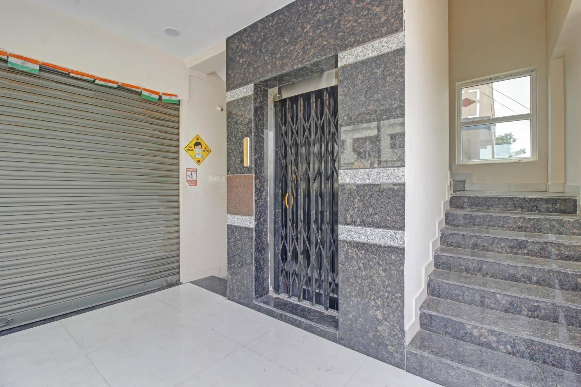 Hotel O Gvs Grand Hotel 3*