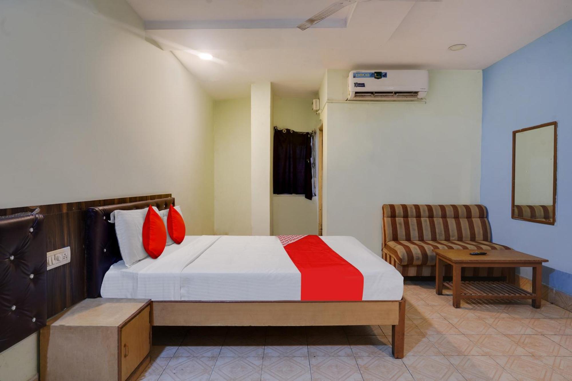 O Sree Simran Palace Hotel 3*