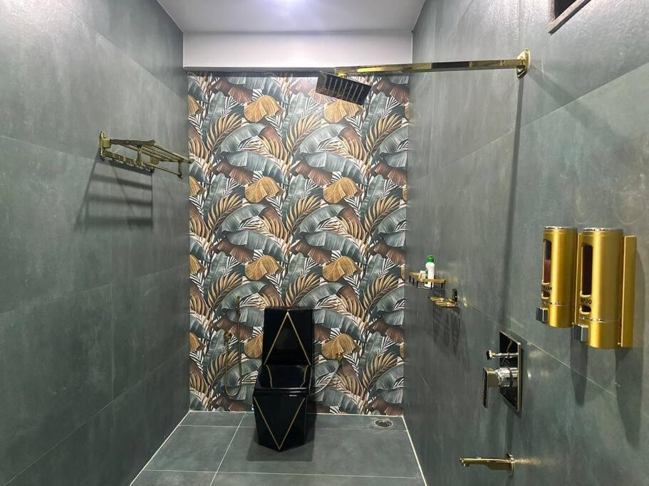 Poorna Farmhouse With Private Pool And Jacuzzi Farm stay *