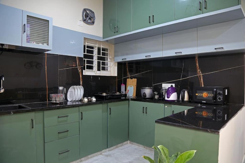 Aavasam - 3bhk- Gachibowli *