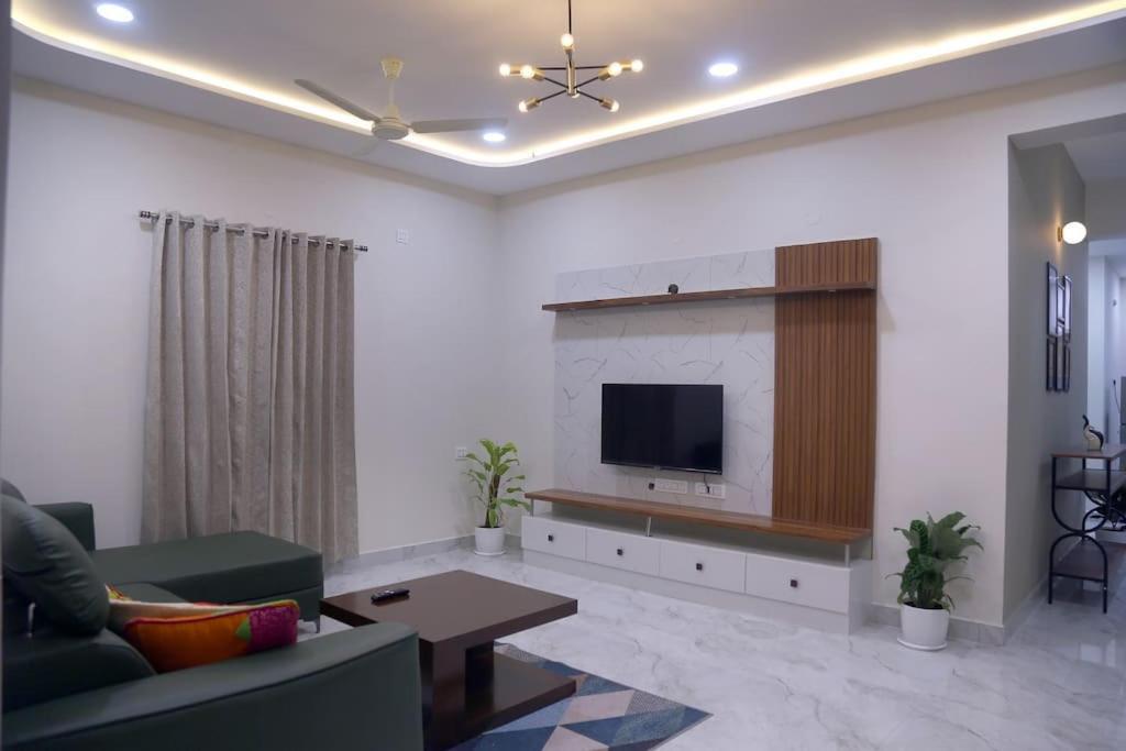 Aavasam - 3bhk- Gachibowli * Hyderabad
