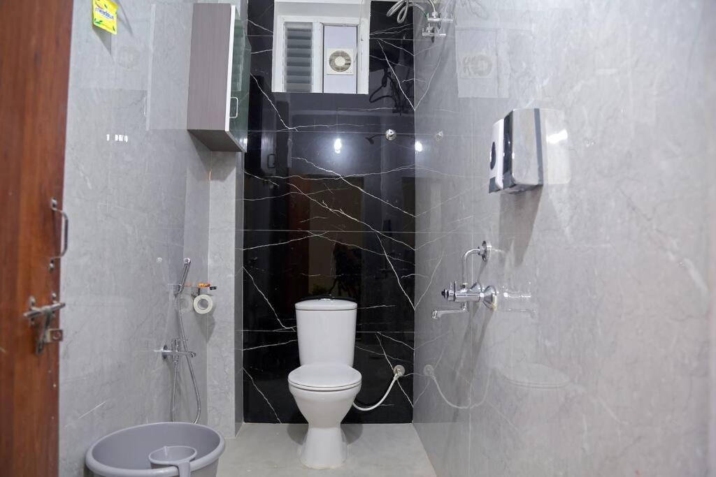 Aavasam - 3bhk- Gachibowli *