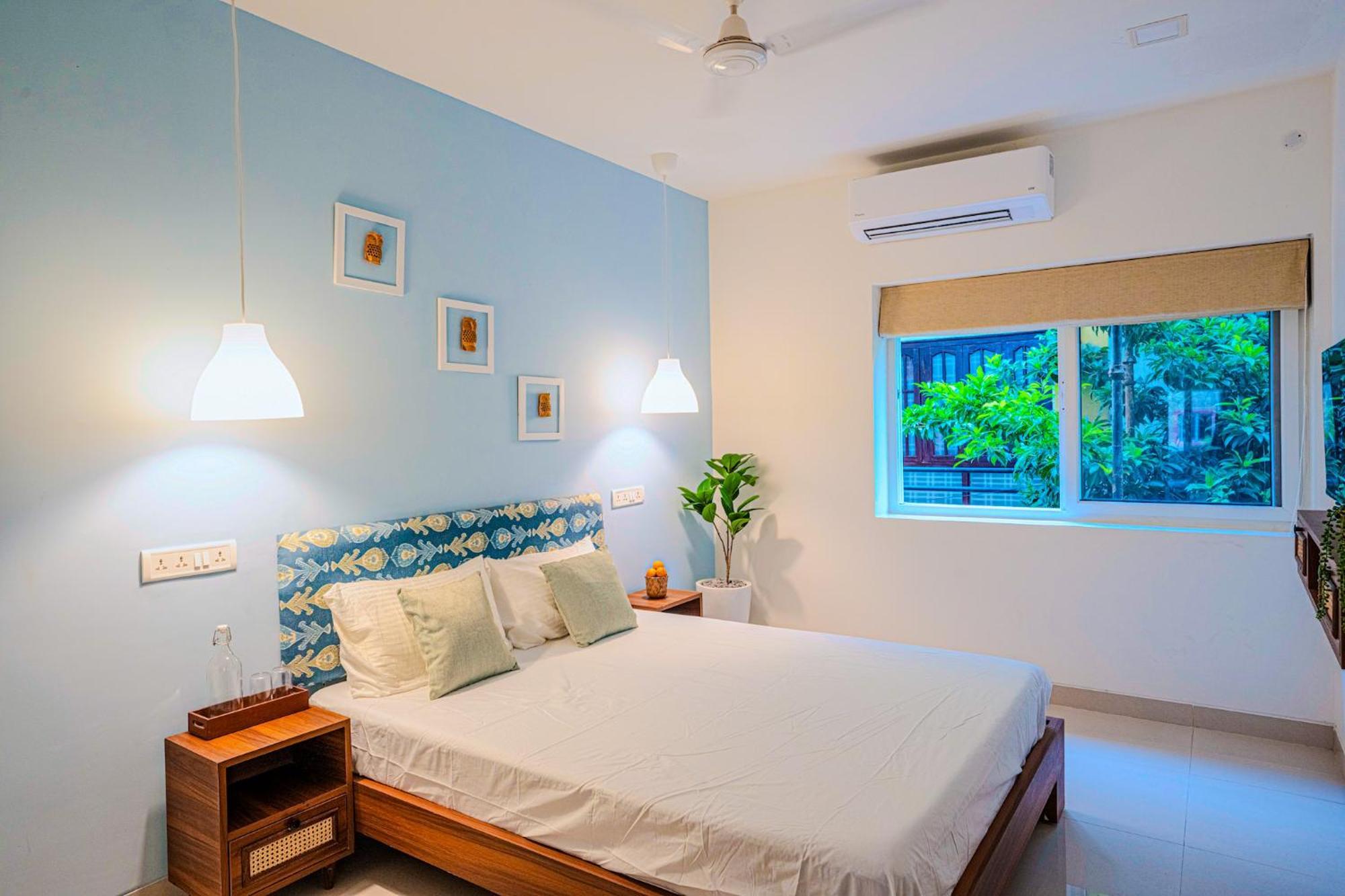 Sula Hotel *