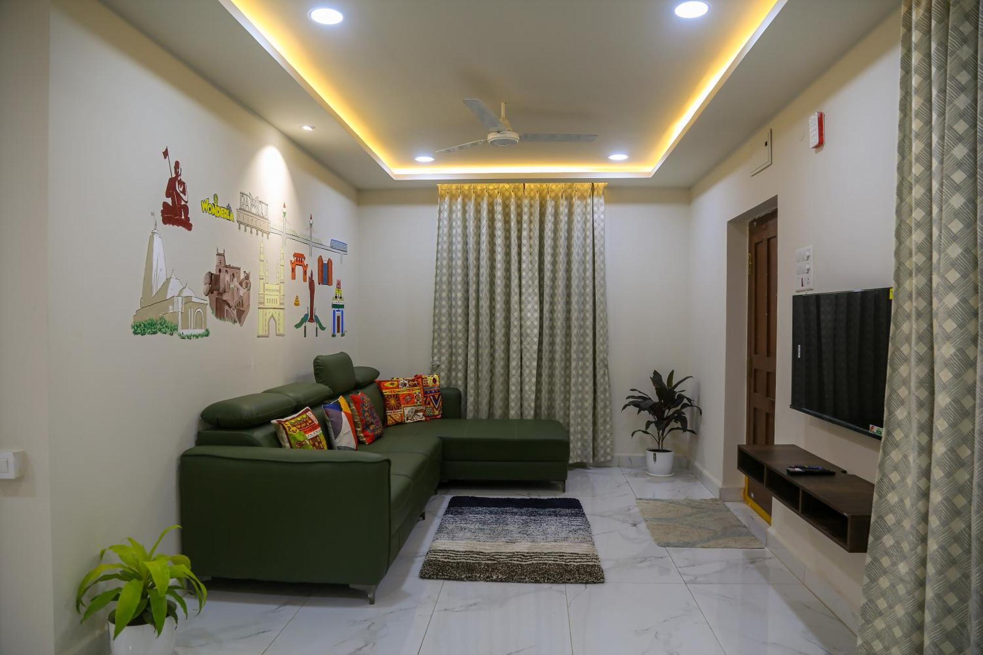 Cozy 3 Bhk A/c @ Wipro Circle , Near Us Embassy Apartment