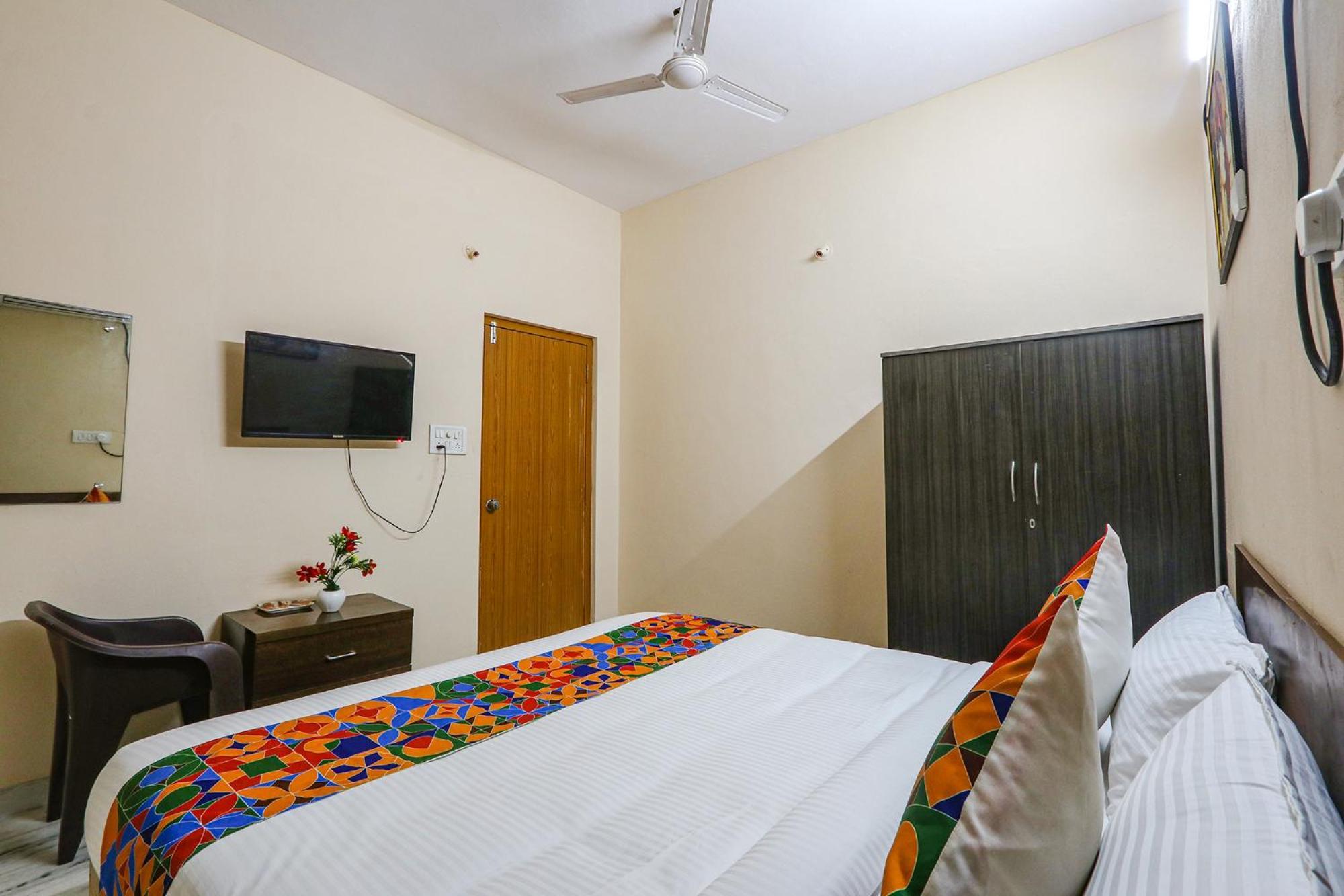 Fabhotel Prestige Castle - Nr Kims Hospital, Kondapur