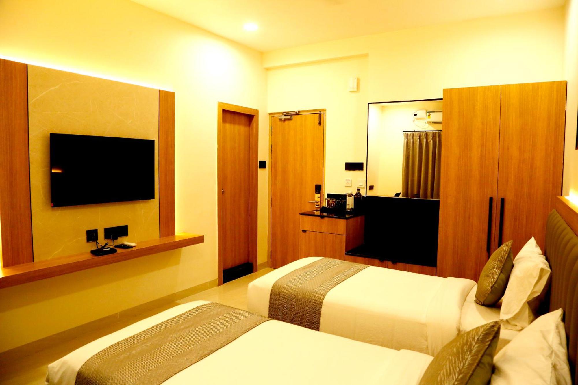 Hotel Oak Business