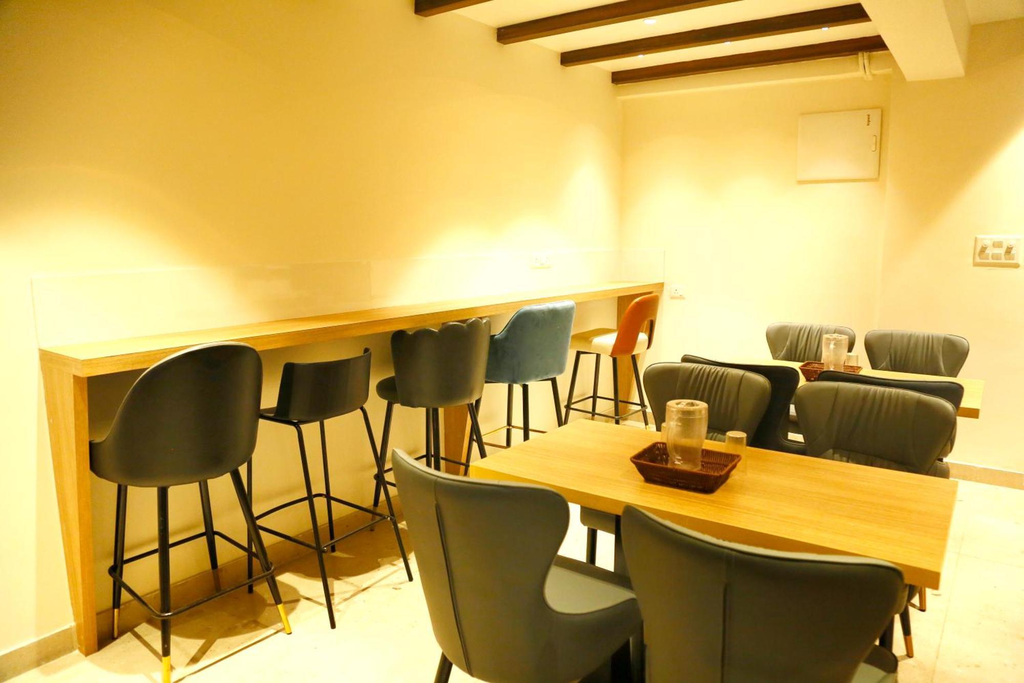 Hotel Oak Business