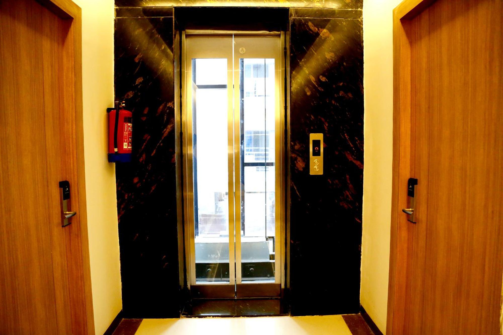 Oak Business Hotel 3*