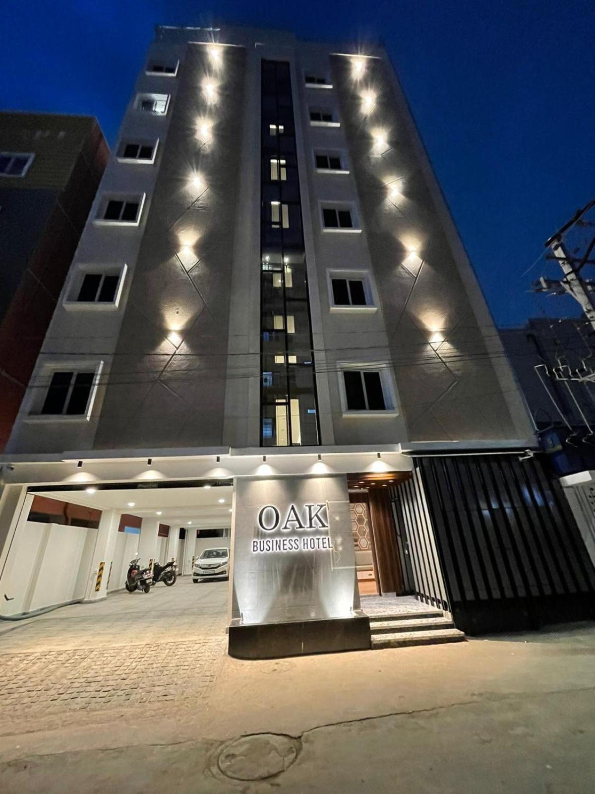 Hotel Oak Business 3*