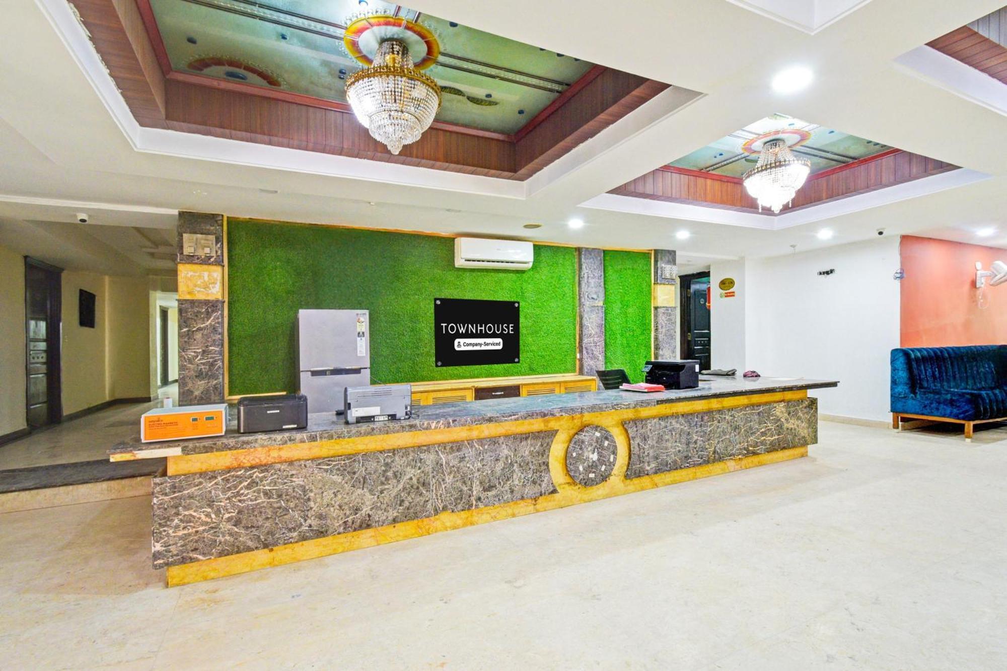 Super Townhouse Ameerpet Balkampet Road Hotel