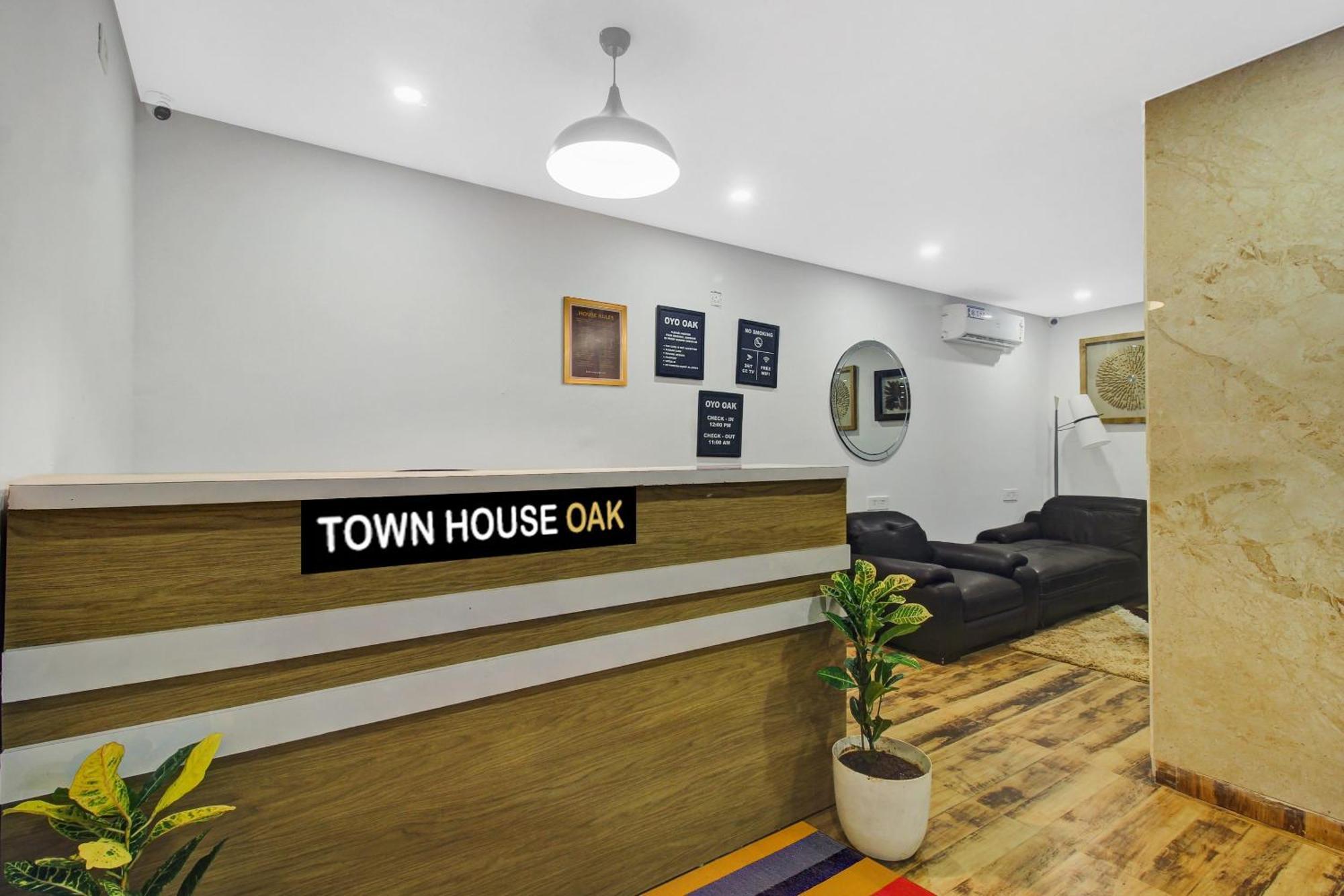 Hotel Super Townhouse Oak Hitec Near Image Hospital 4*