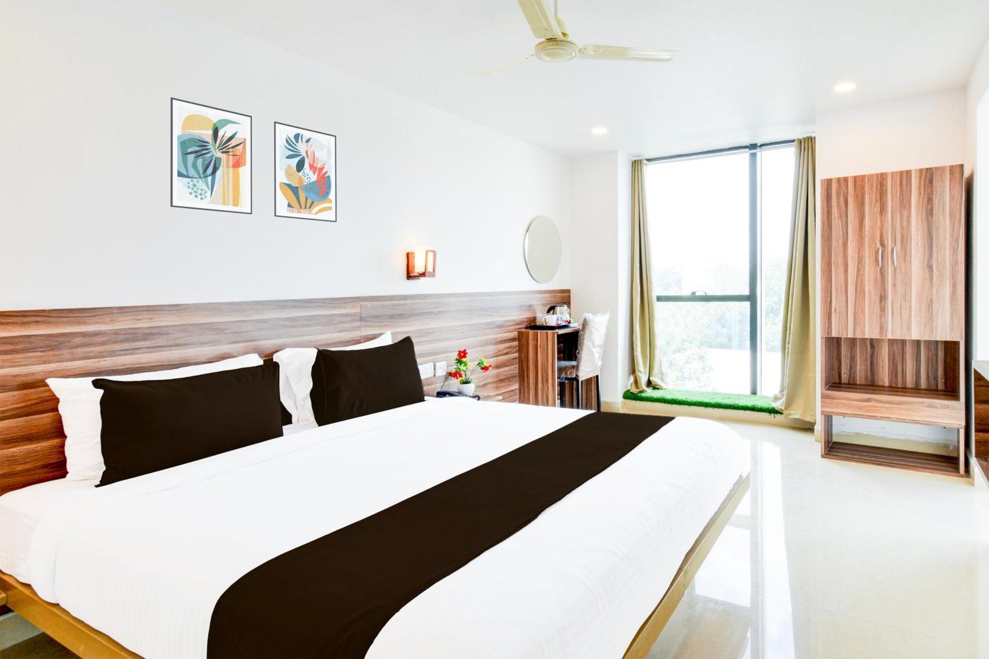 Super Srh Luxury Near Rail Nilayam, Ncl.