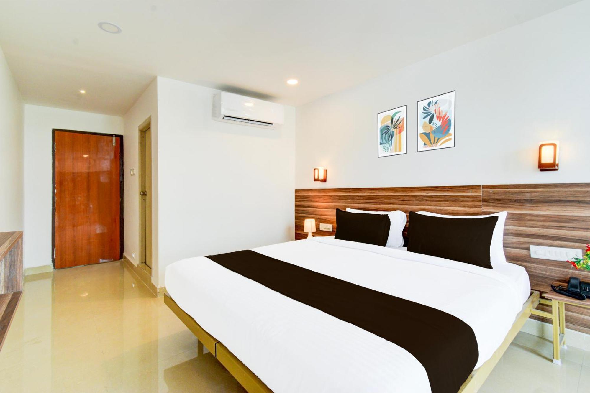 Hotel Super Srh Luxury Near Rail Nilayam, Ncl. Hyderabad