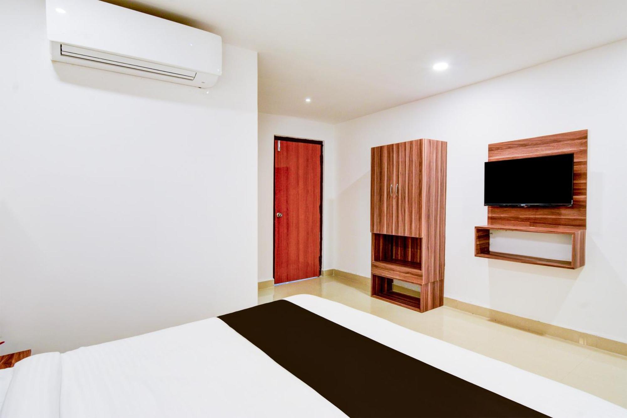 Super Srh Luxury Near Rail Nilayam, Ncl. Hyderabad
