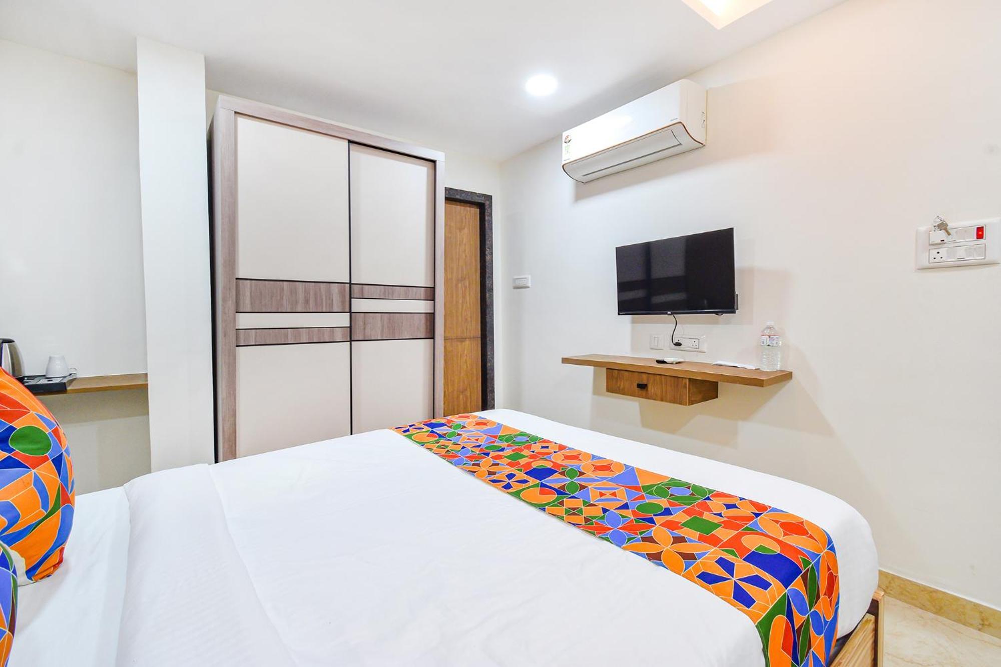 Fabhotel Seri- Nr Kims Hospital, Gachibowli Hyderabad