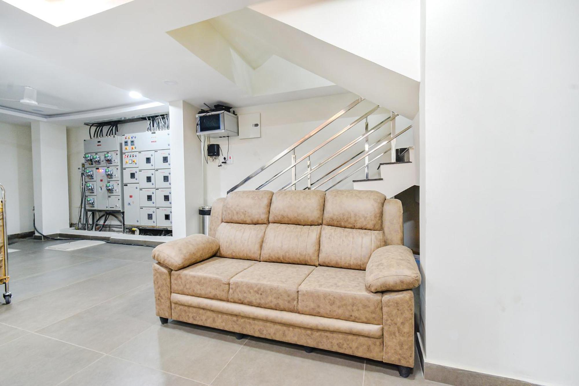 Hotel Fabhotel Seri- Nr Kims Hospital, Gachibowli Hyderabad