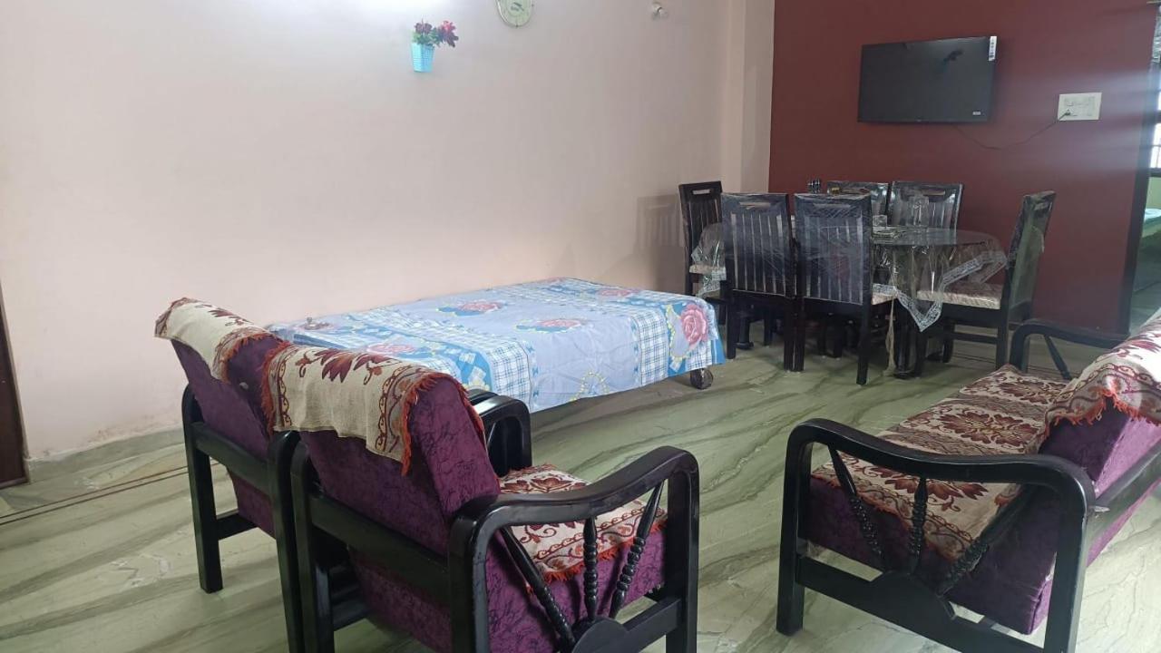 2bhk Diamond * Hyderabad