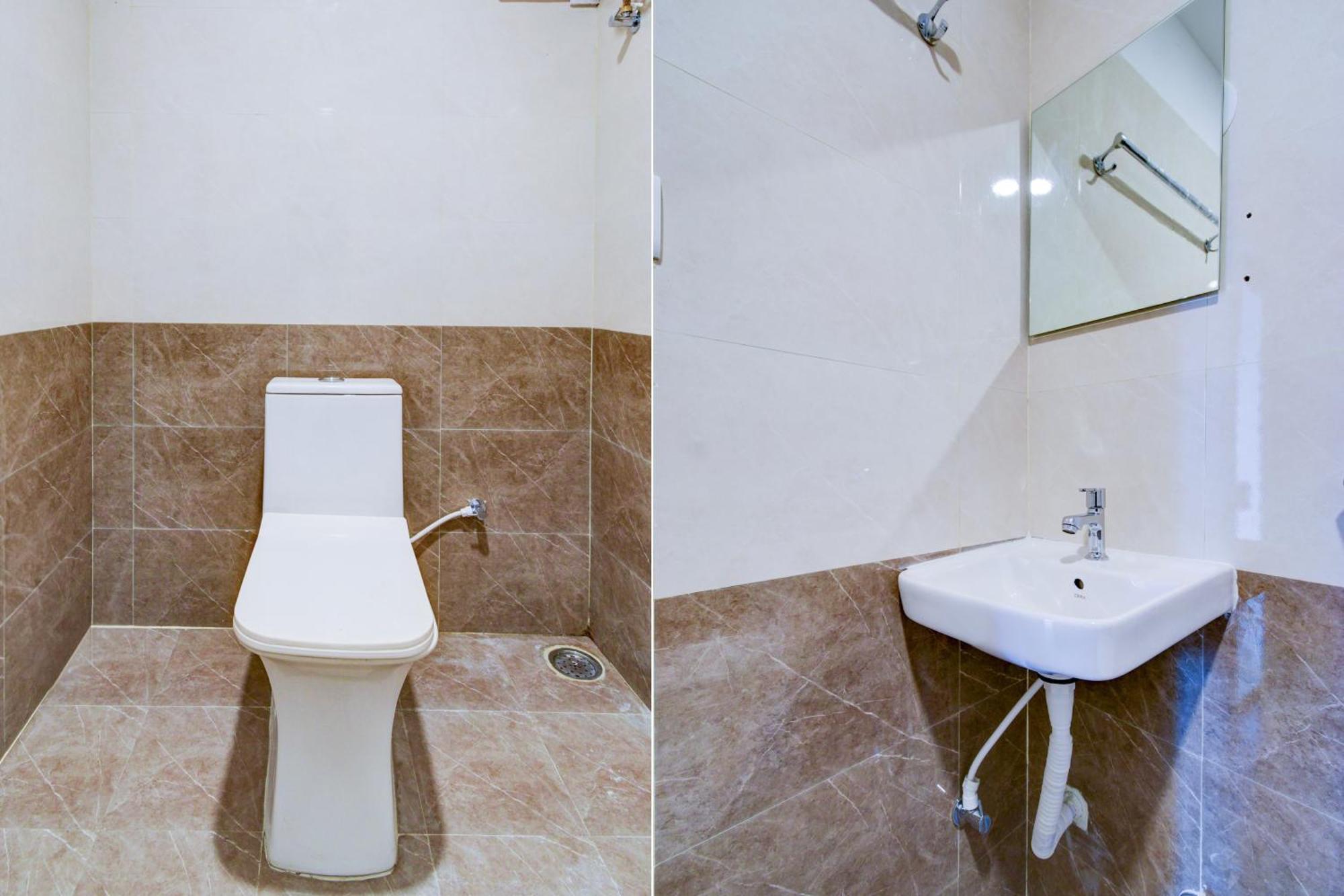 Hotel Super Srh Luxury Near Rail Nilayam, Ncl. 3*