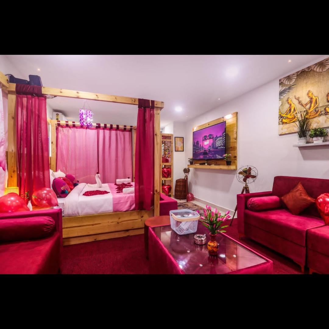 Holiday home Pink Hawk Hospitality