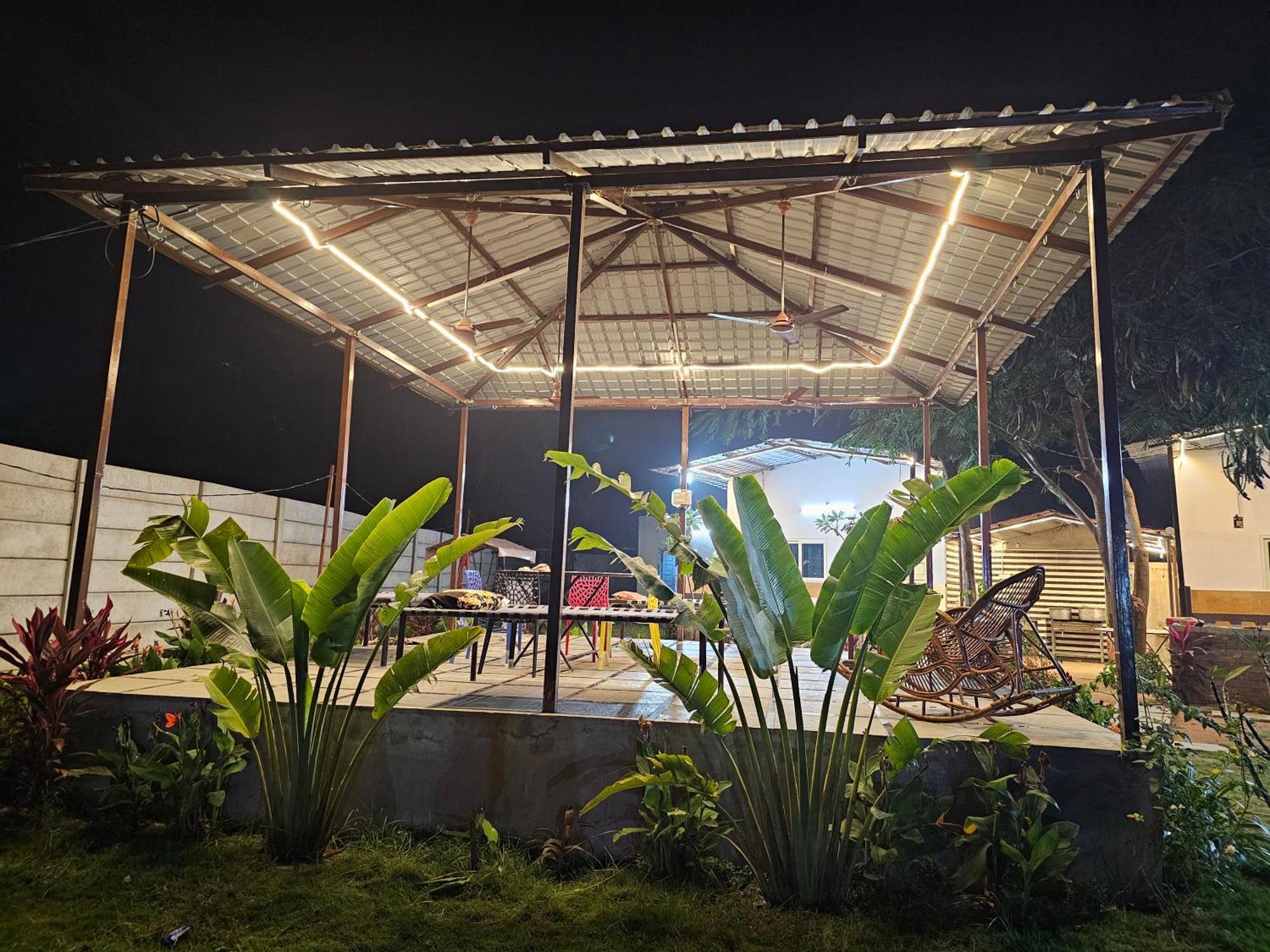 Bluesky Farmhouse * Hyderabad