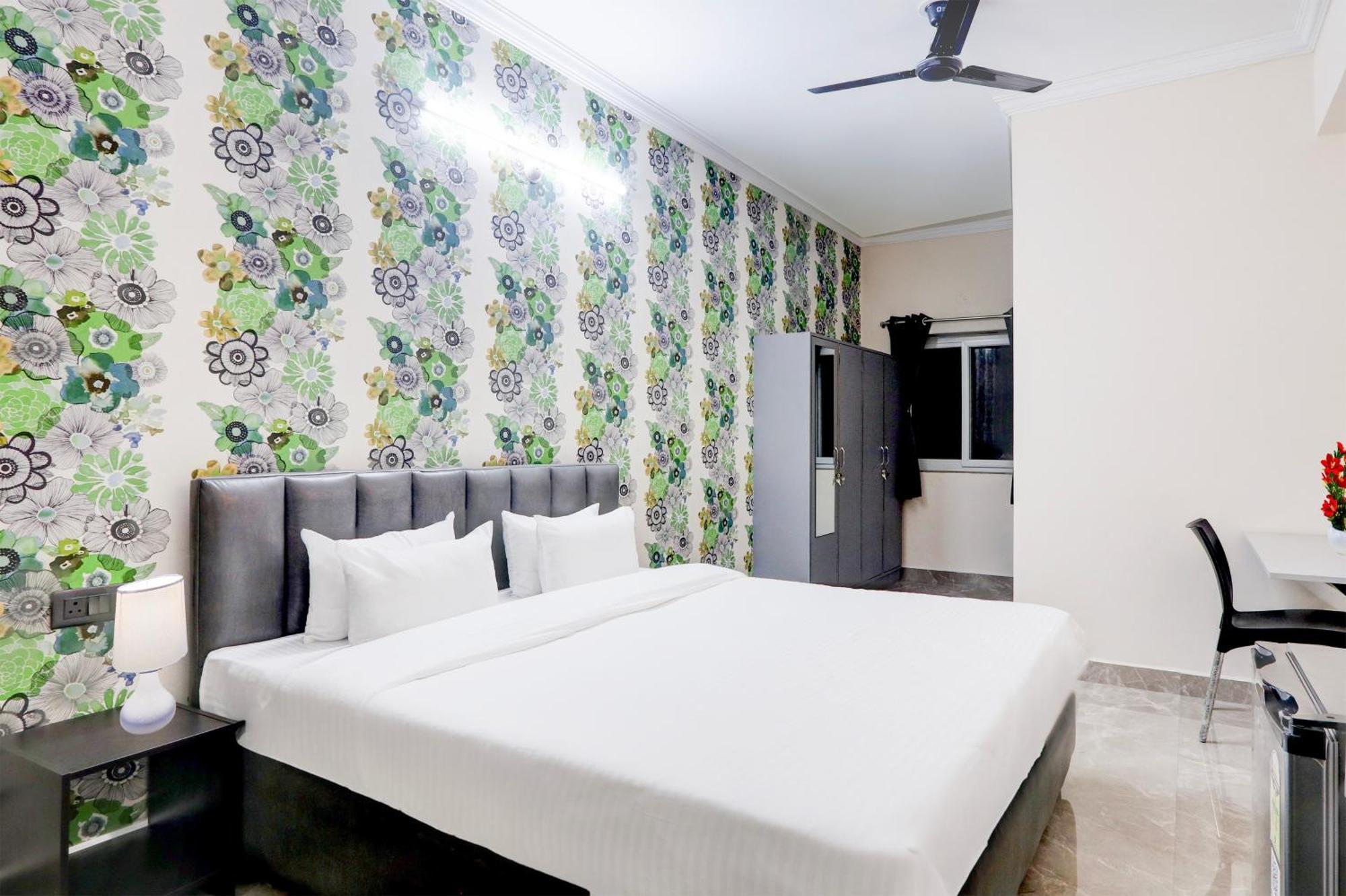Palette - Star Grandeur 3* Hyderabad
