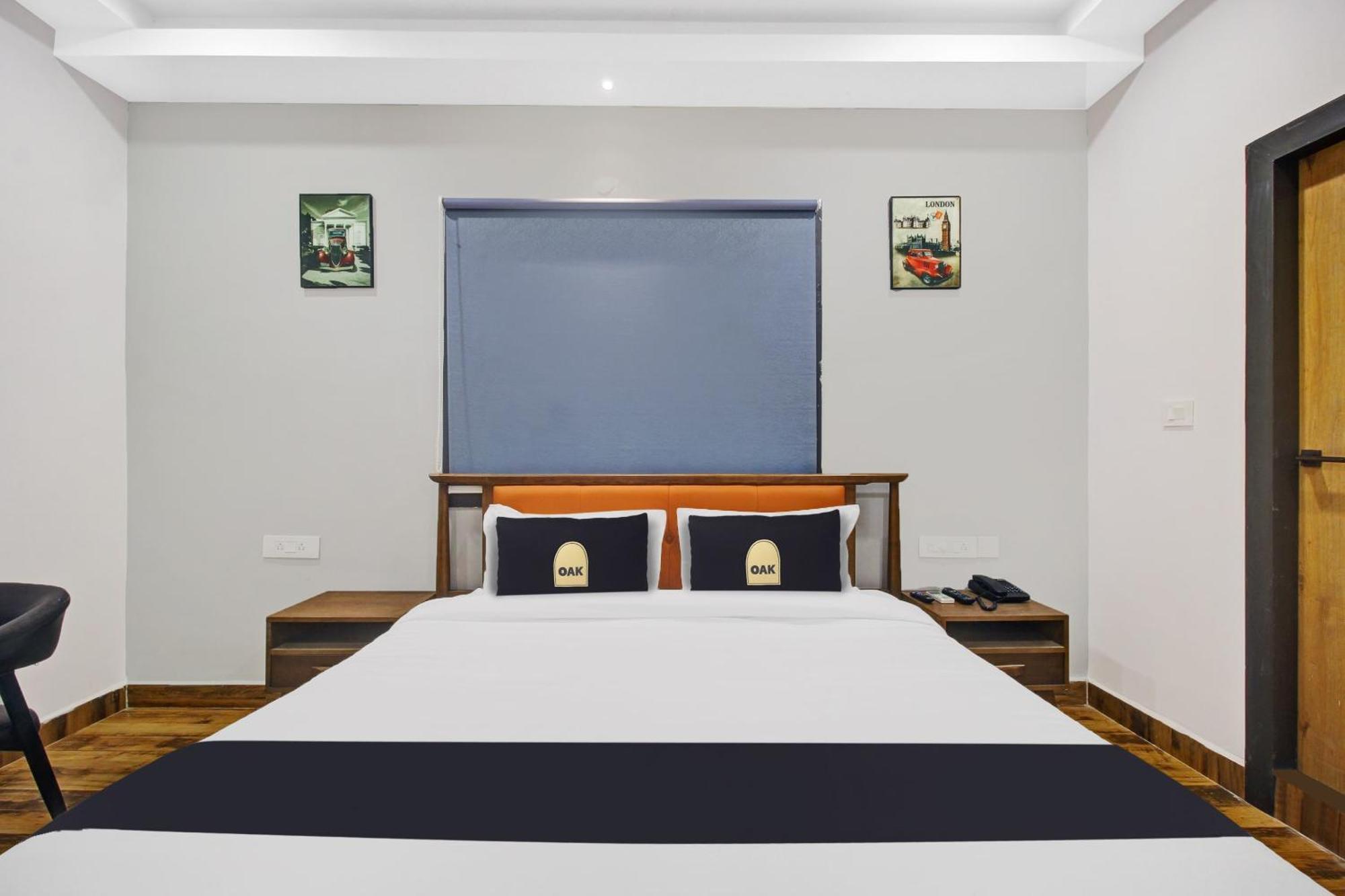 Super Townhouse Oak Hitec Near Image Hospital 4* Hyderabad
