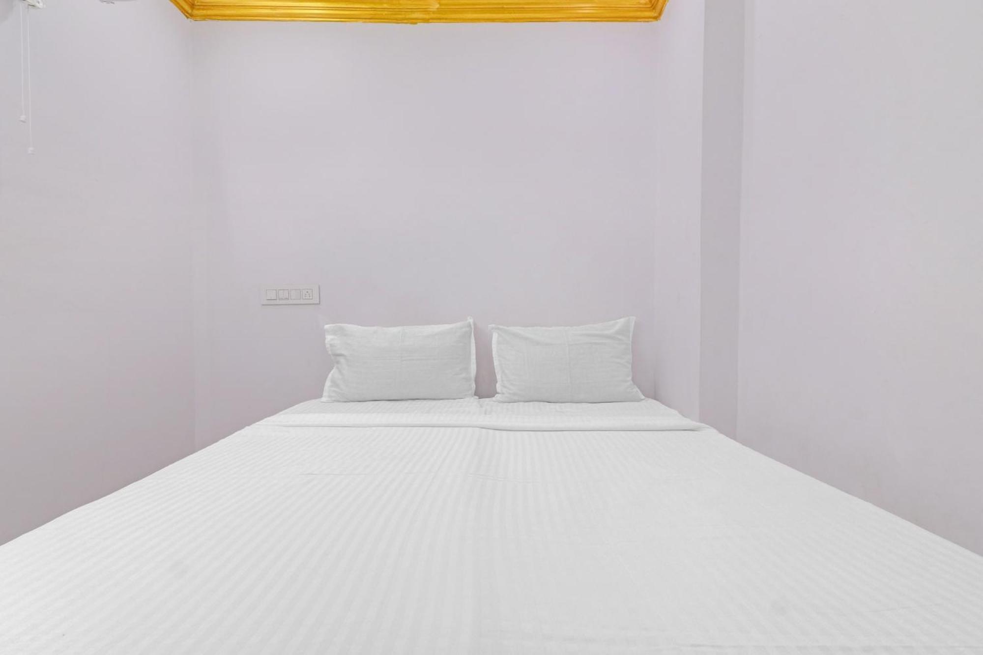 Hotel O V Guest Near Central Hyderabad