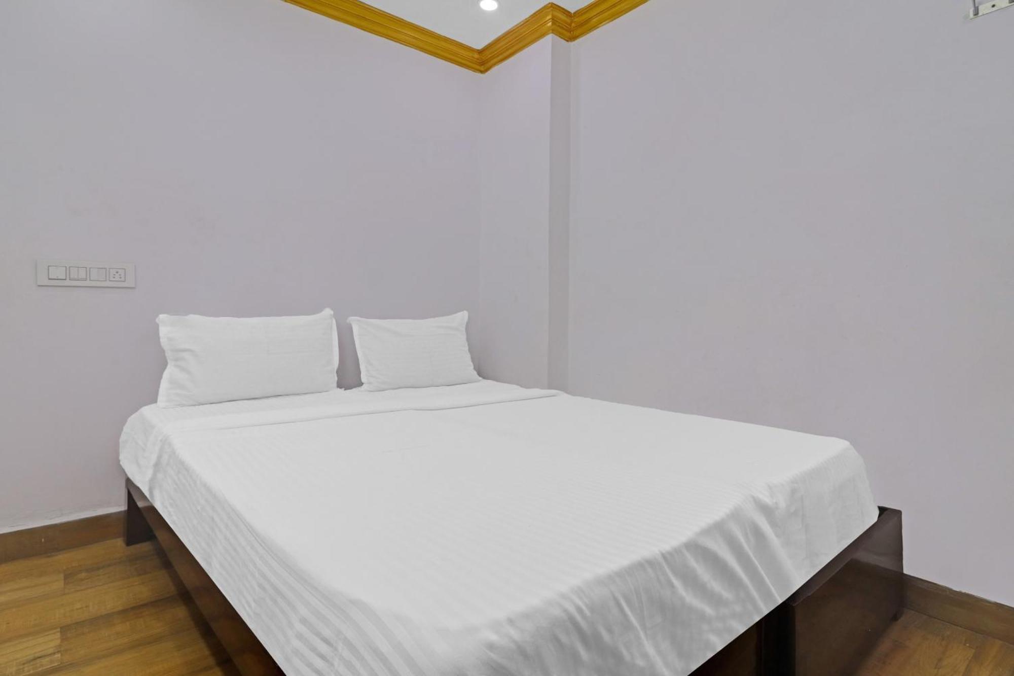 O V Guest Near Central 3* Hyderabad
