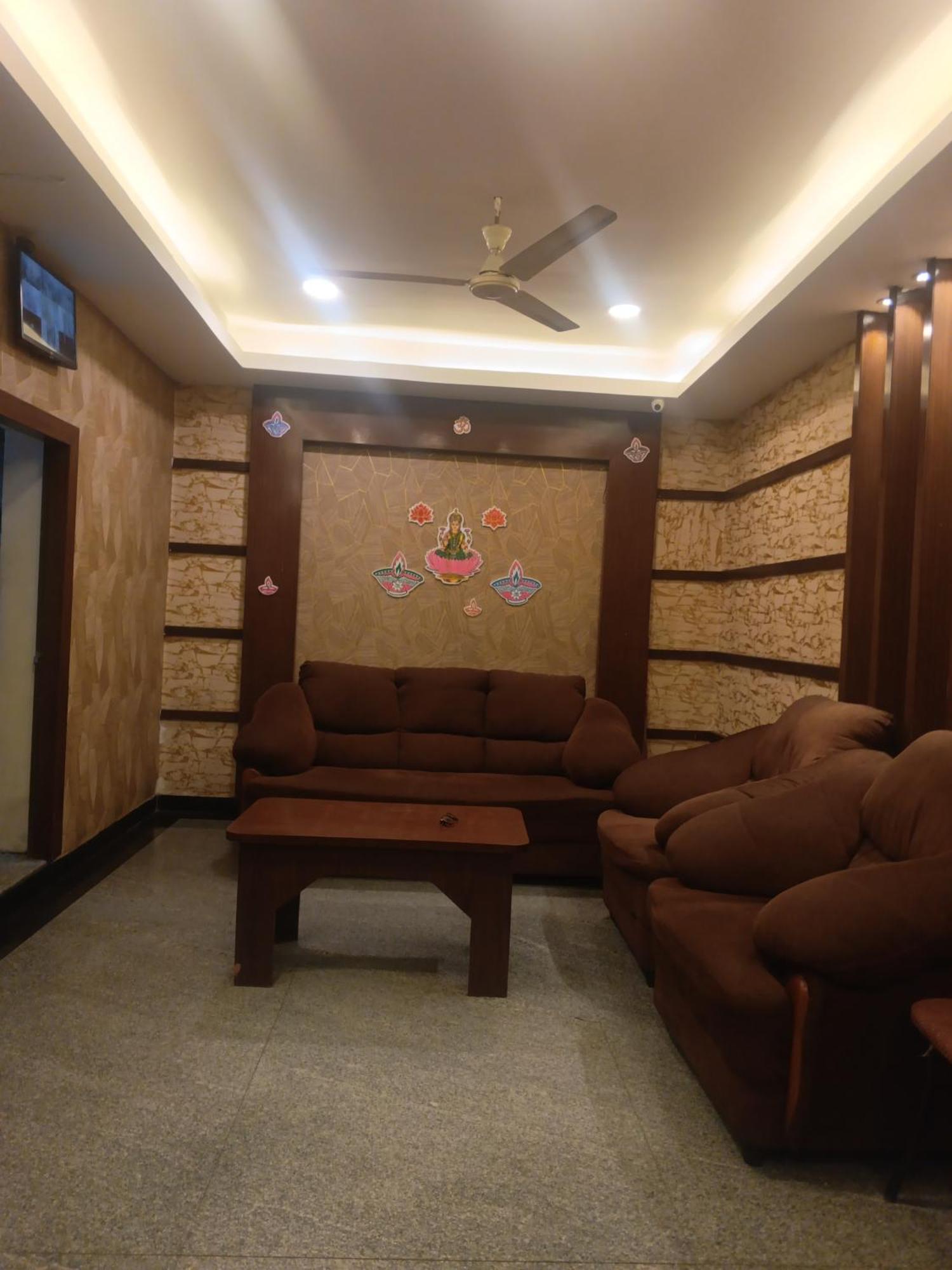 Nav Bharath Residency Hotel 2*