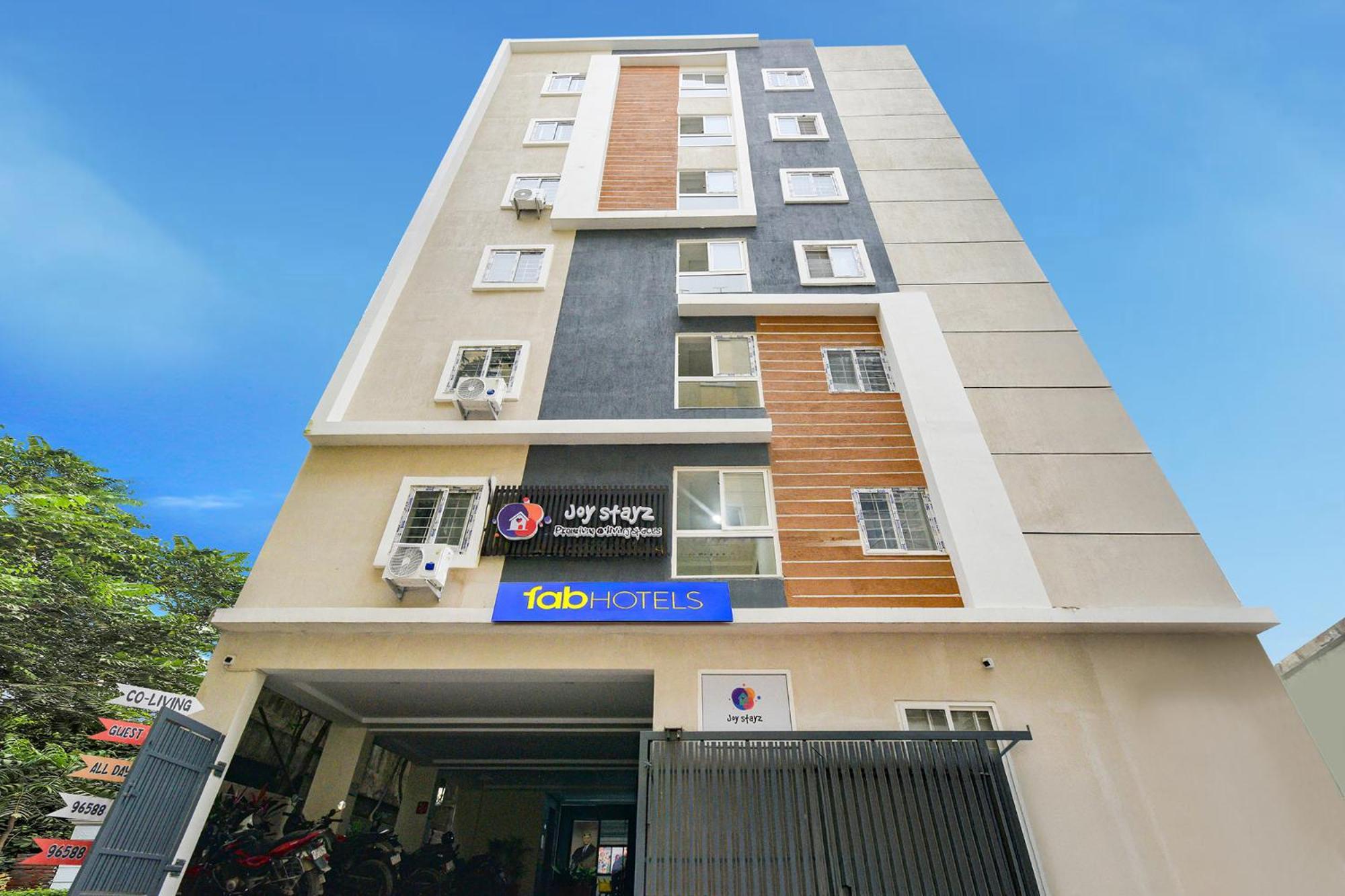 Fabhotel Joy Stayz - Nr Yashoda Hospital, Hitech Hotel 3*