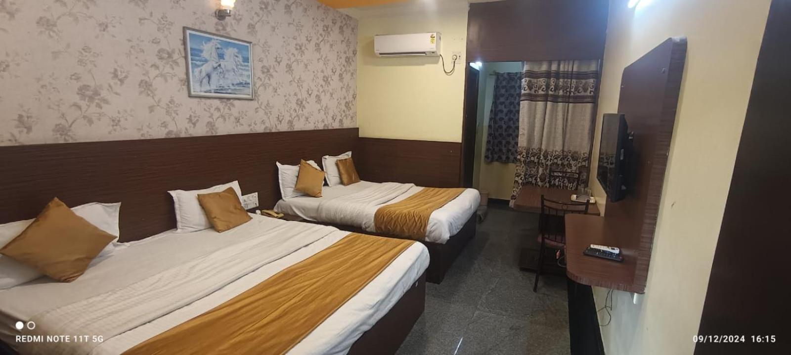 Hotel Nav Bharath Residency 2*