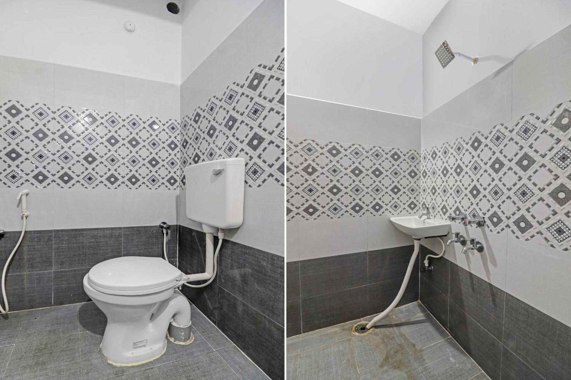 Super O Dk Reddy Square Hotel 3*