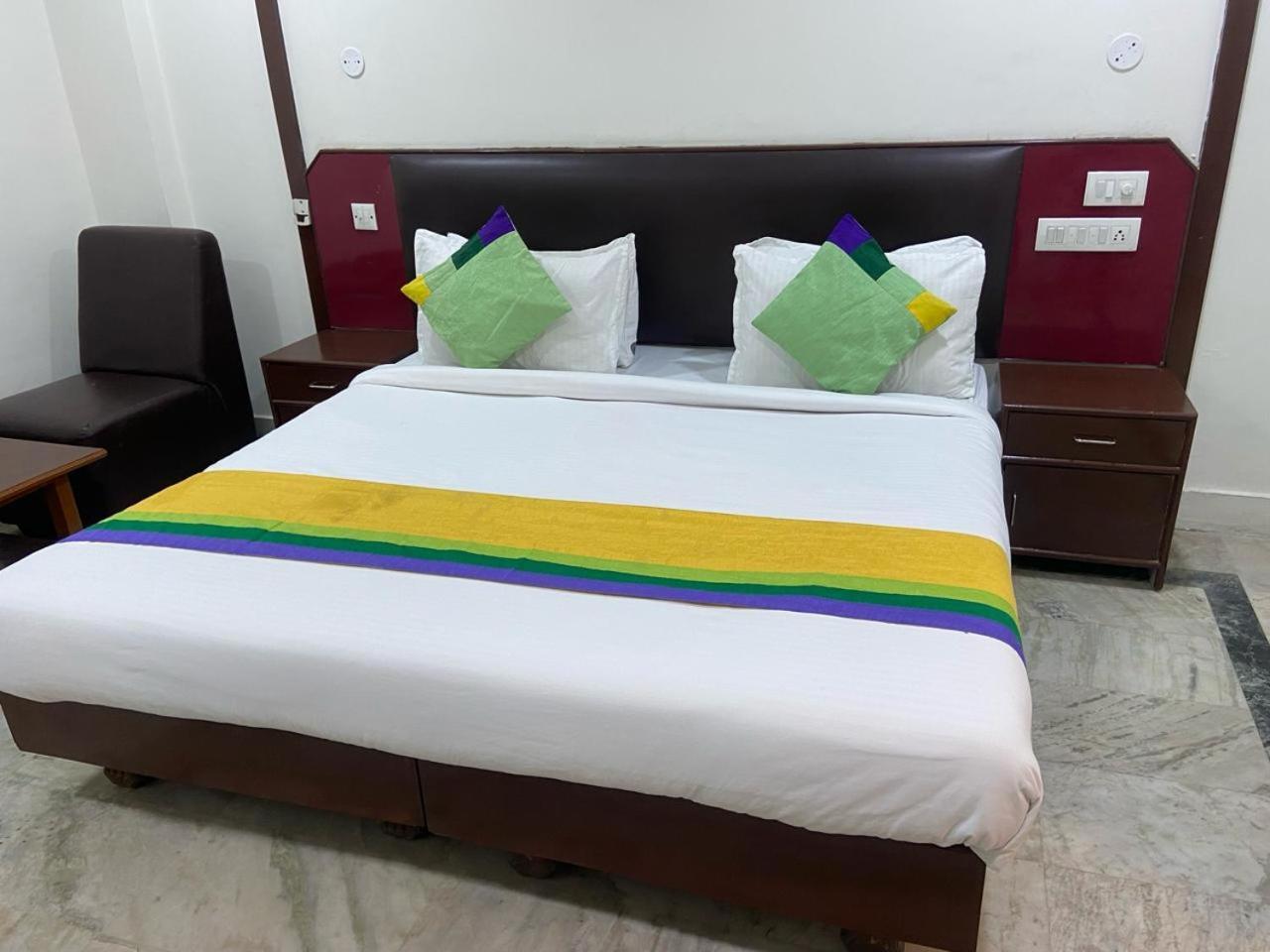 Blossoms Classic International -road View- Free Breakfast Hotel Hyderabad