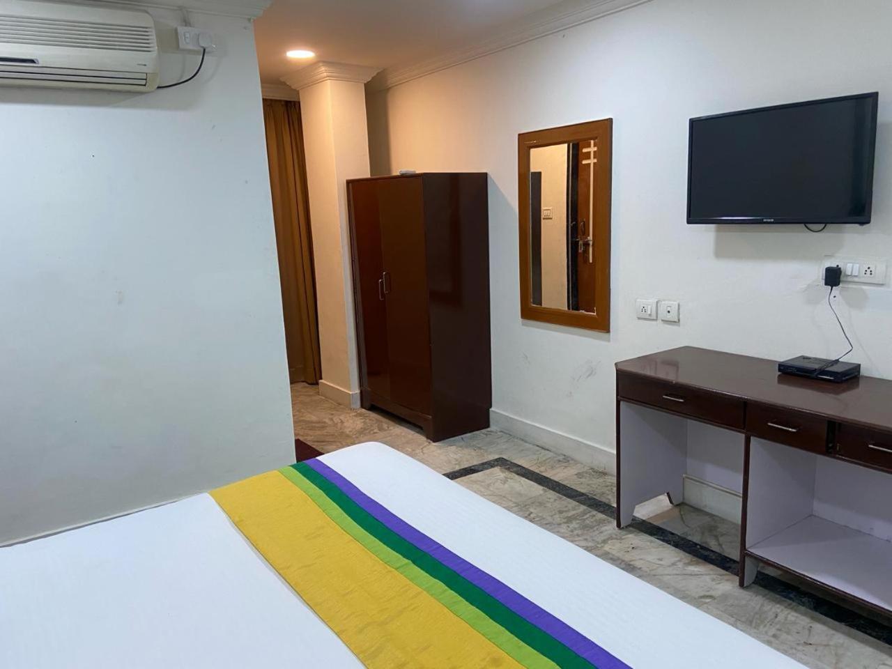 Blossoms Classic International -road View- Free Breakfast Hotel Hyderabad