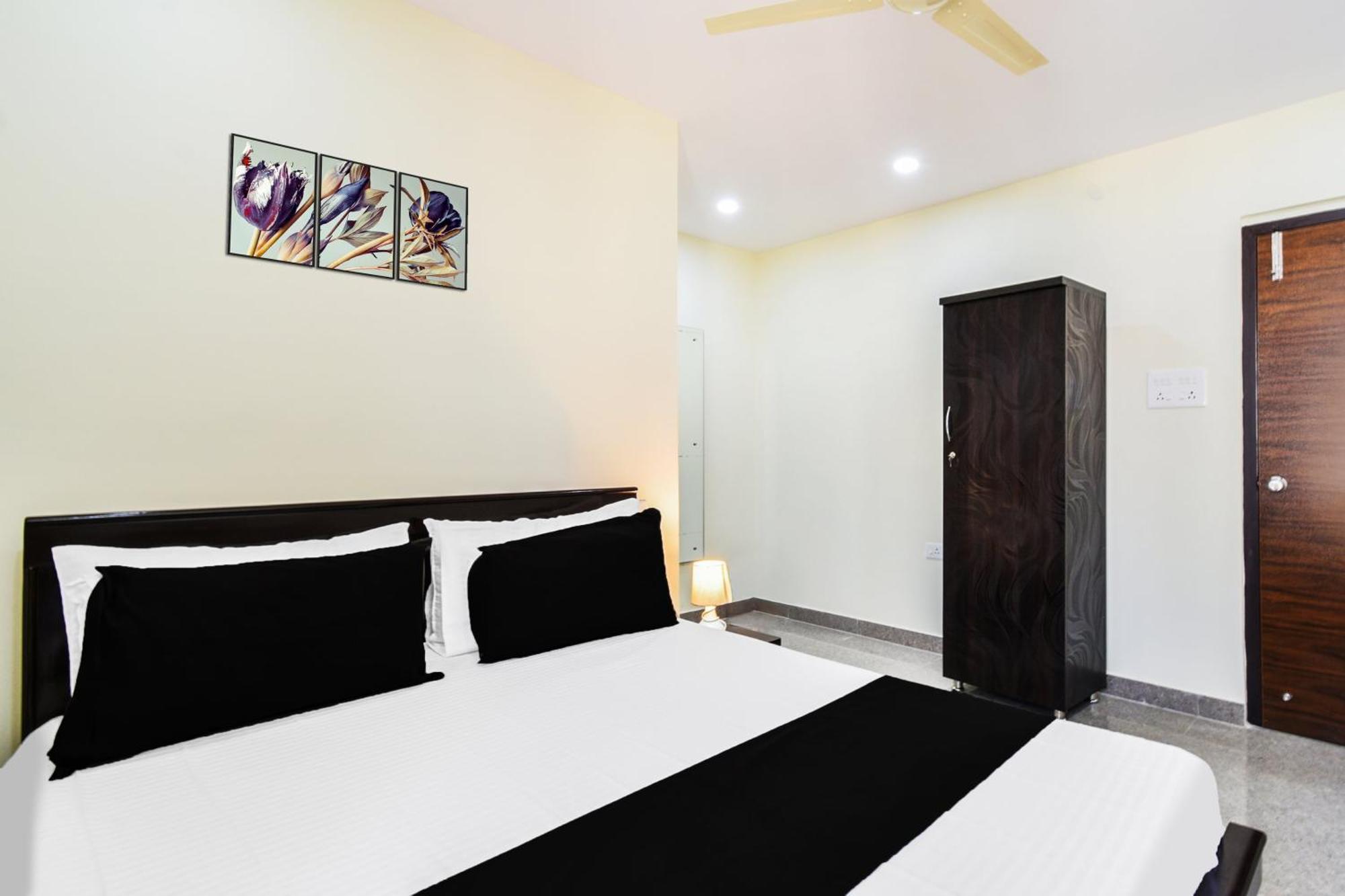Hotel O Tripura Grand 3*