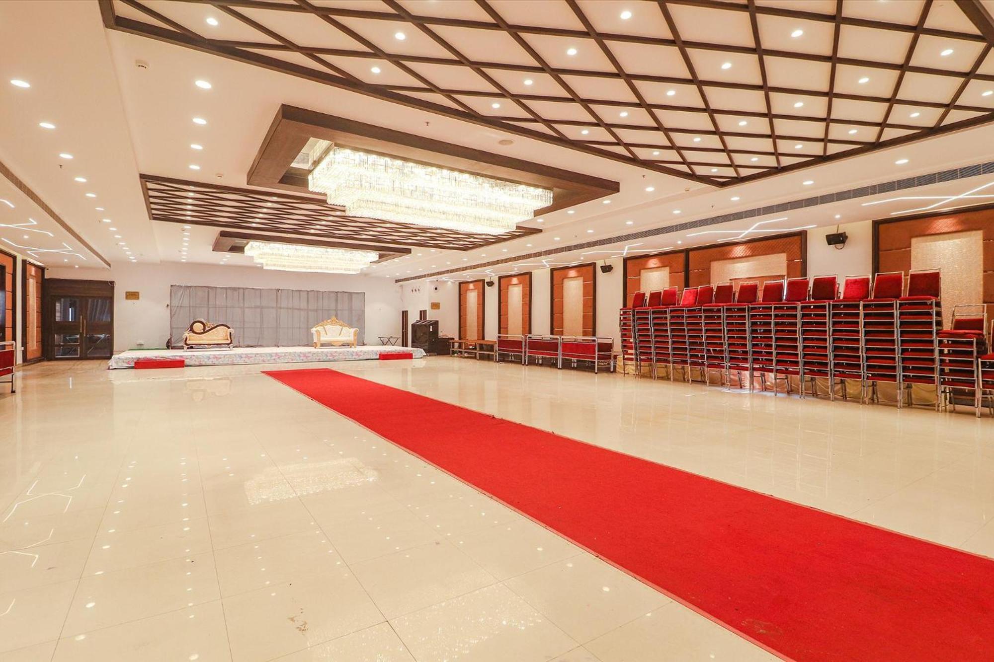 Fabhotel Dt - Lb Nagar Hotel