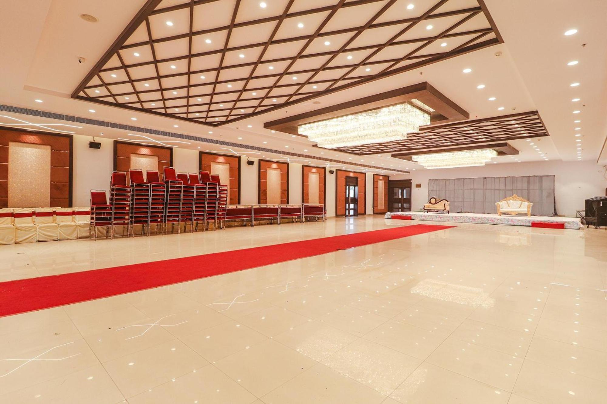 Fabhotel Dt - Lb Nagar Hotel 3*