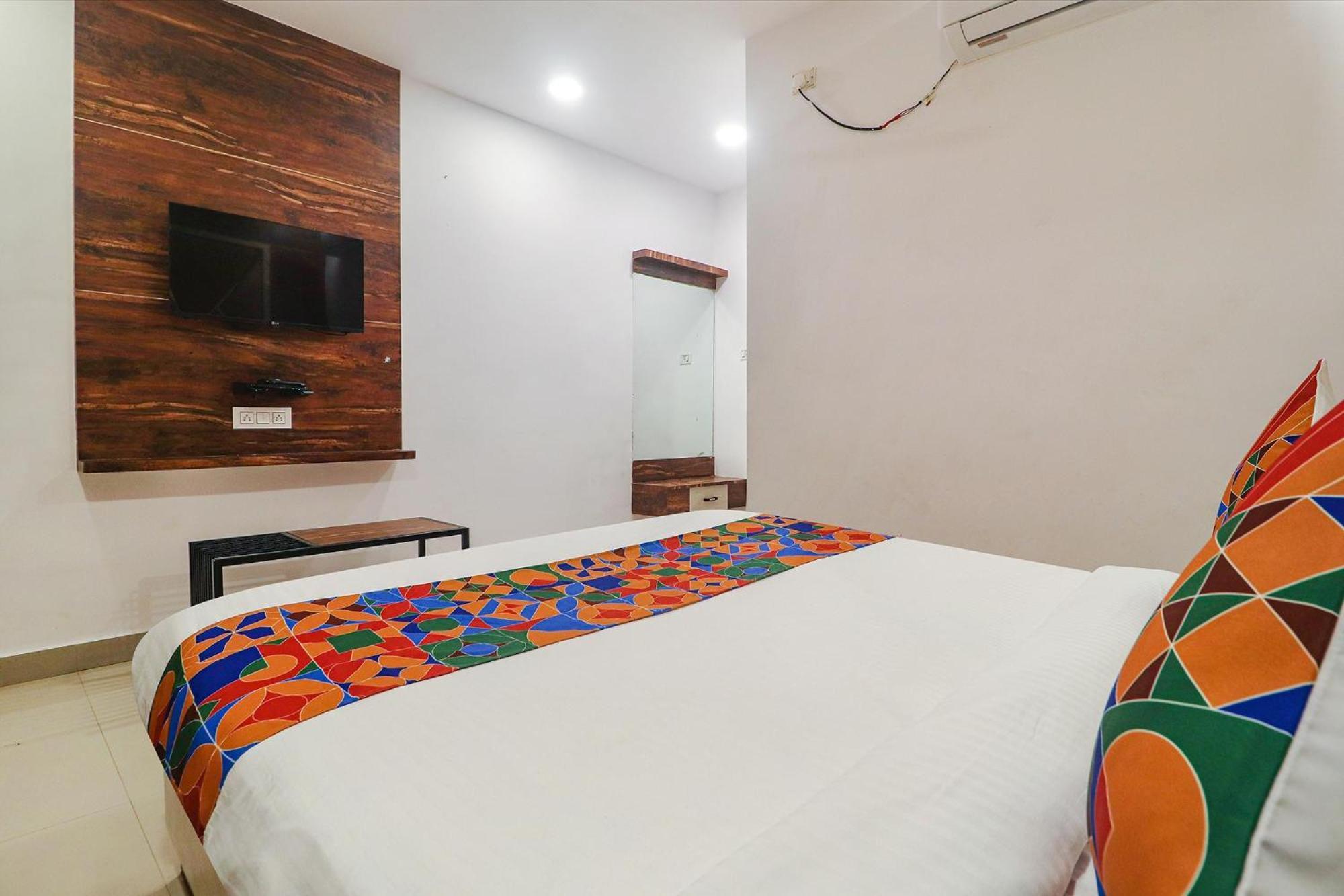 Hotel Fabhotel Dt - Lb Nagar Hyderabad